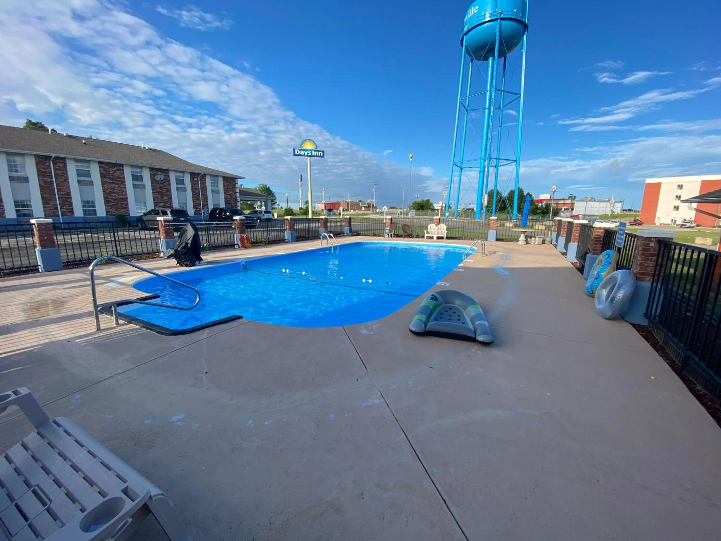 Days Inn by Wyndham Perryville MO