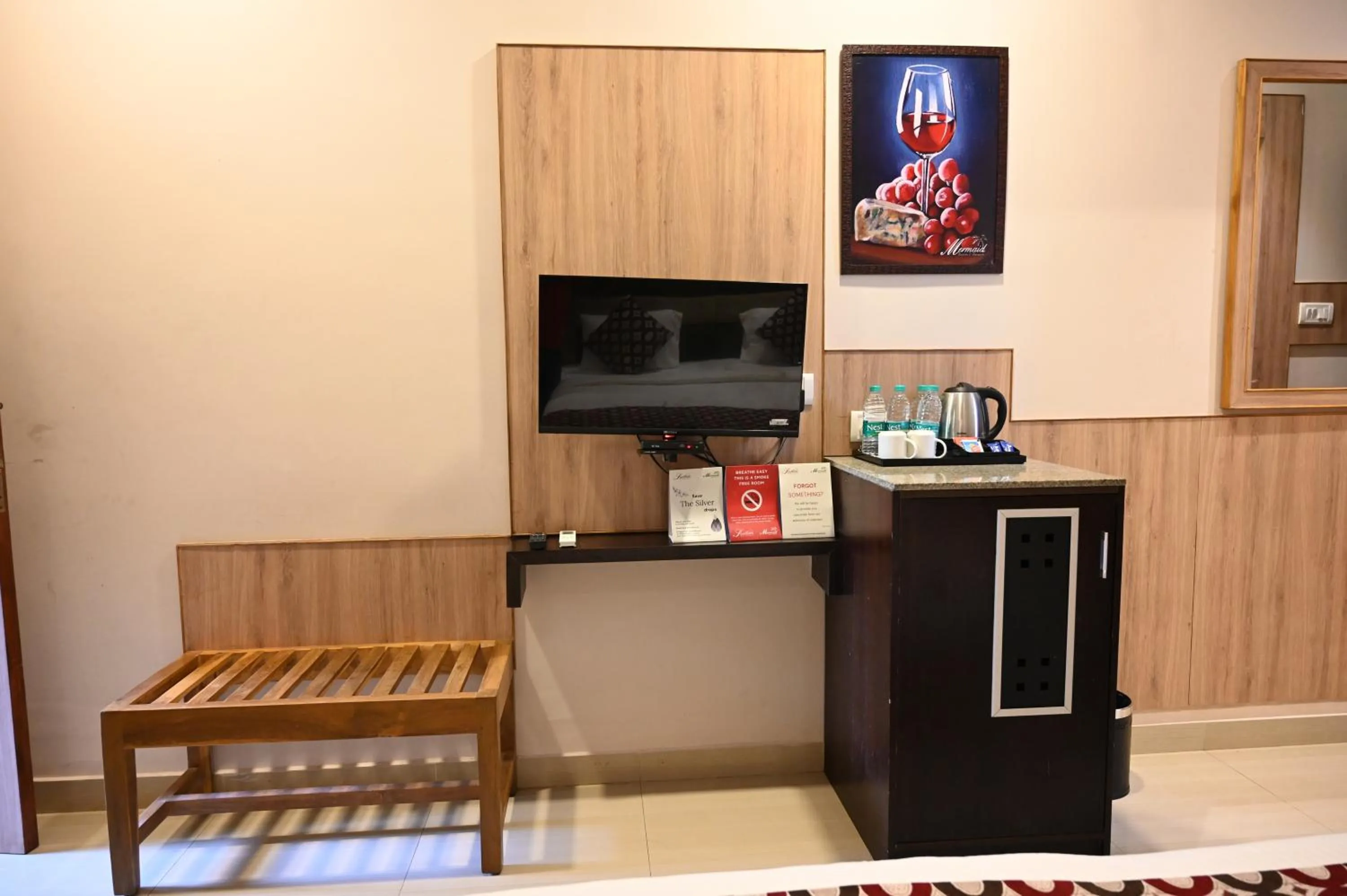 TV and multimedia in Mermaid Resorts & Banquets