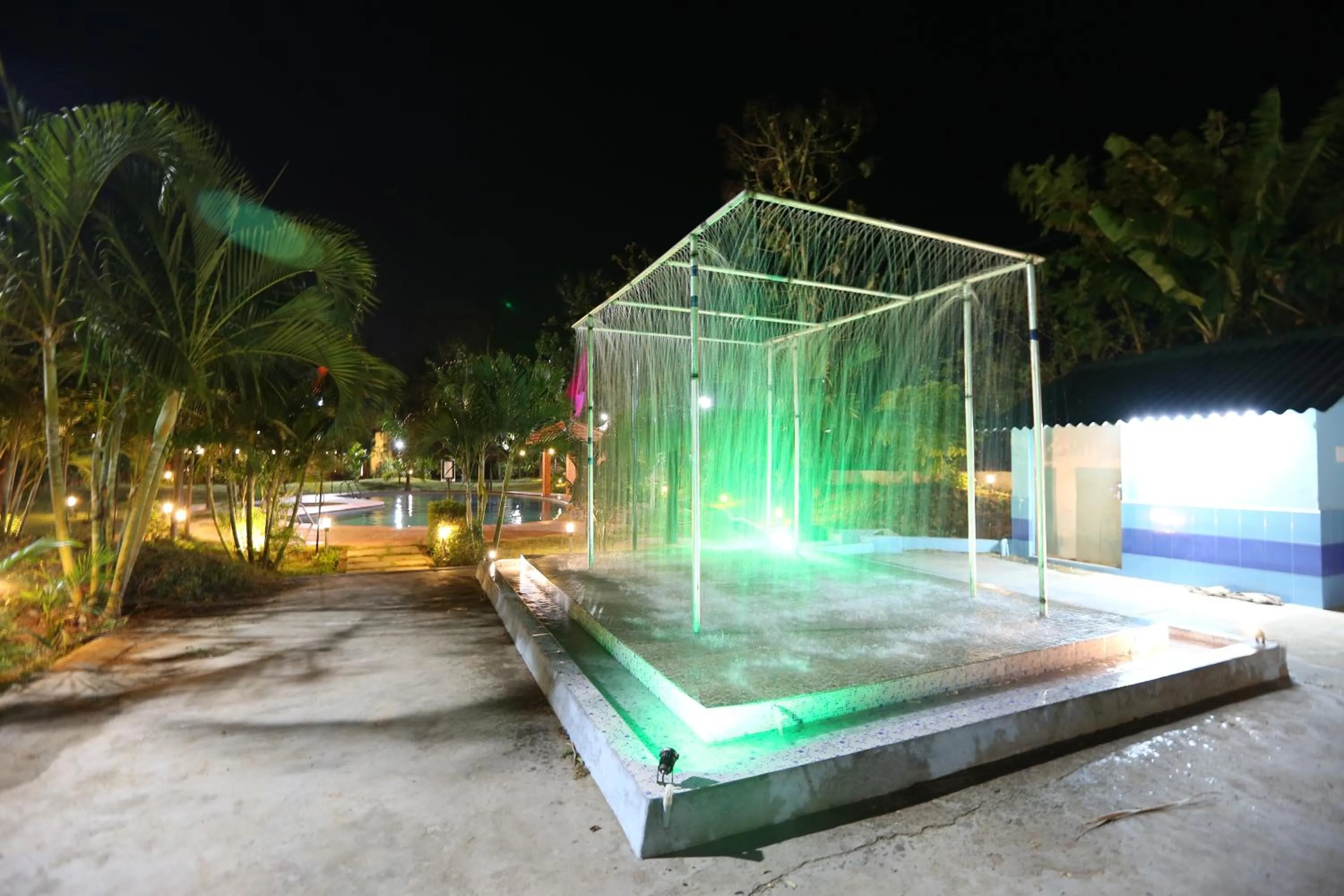 Swimming pool in Mermaid Resorts & Banquets