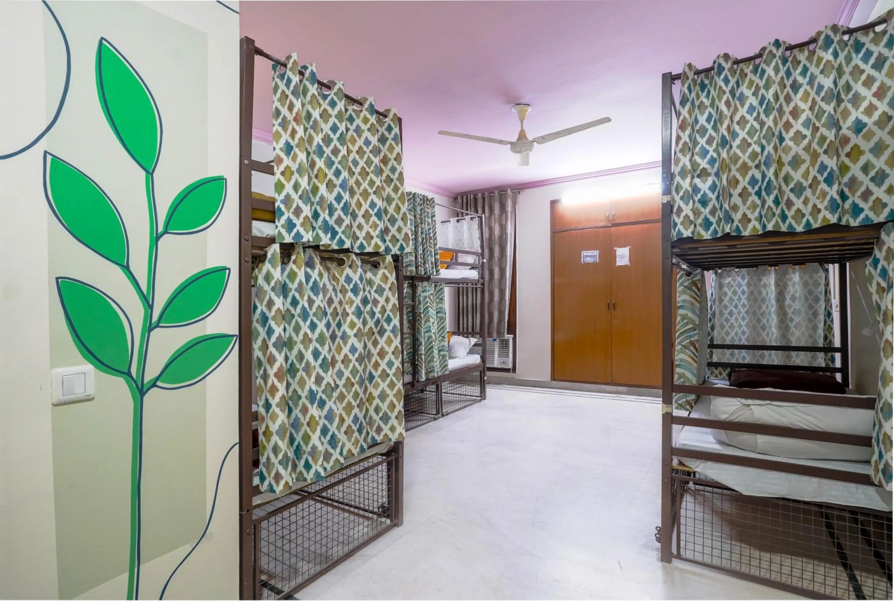 Hide-In Hostel Delhi