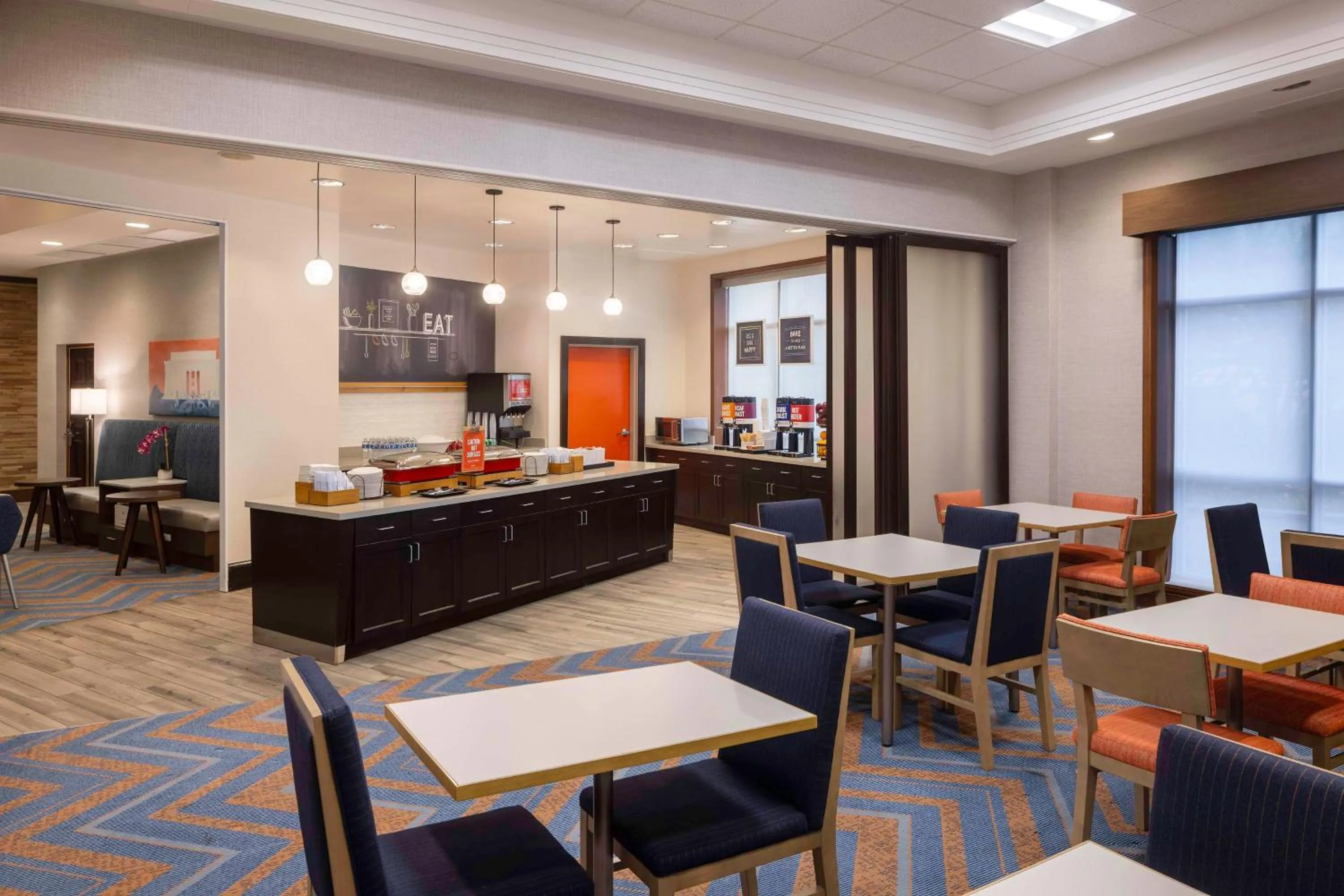 Breakfast in Hampton Inn Washington DC - Convention Center