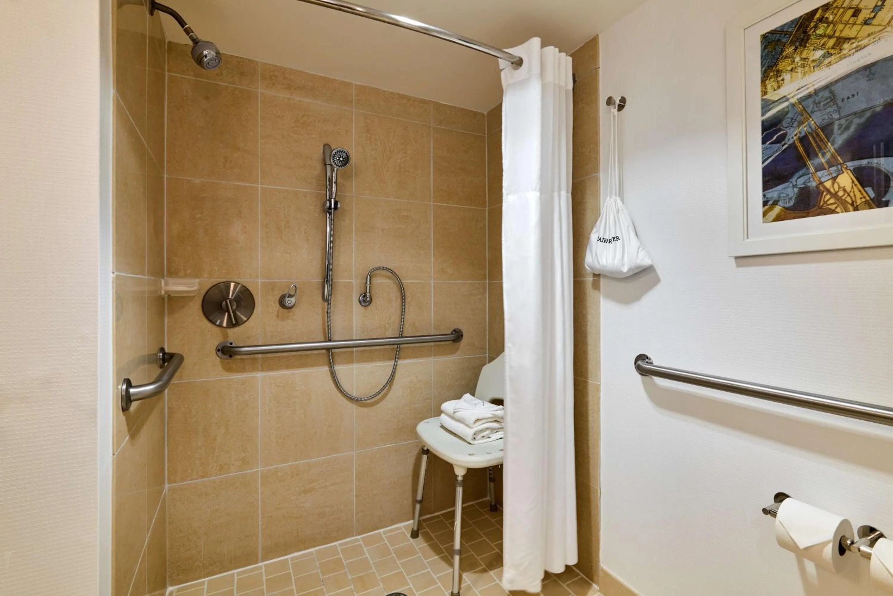 Shower in Hampton Inn Washington DC - Convention Center