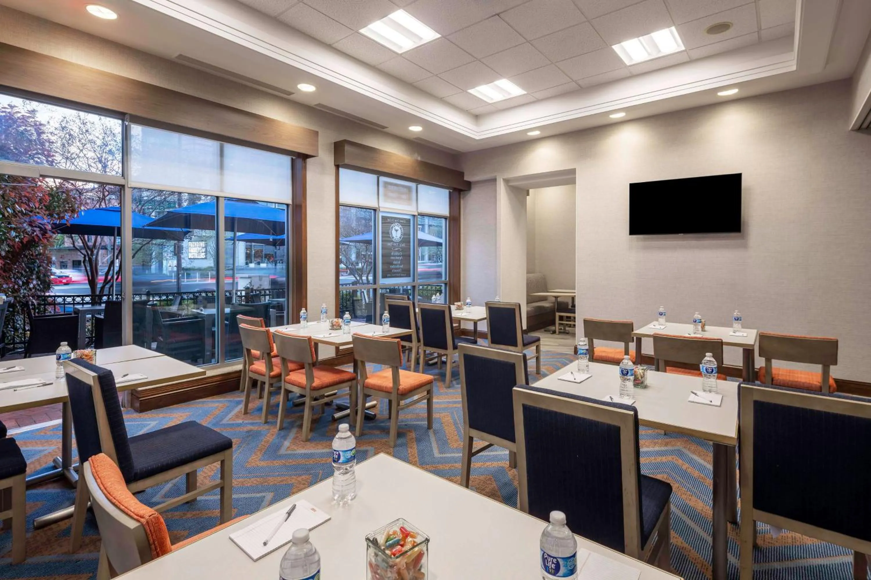 Breakfast in Hampton Inn Washington DC - Convention Center