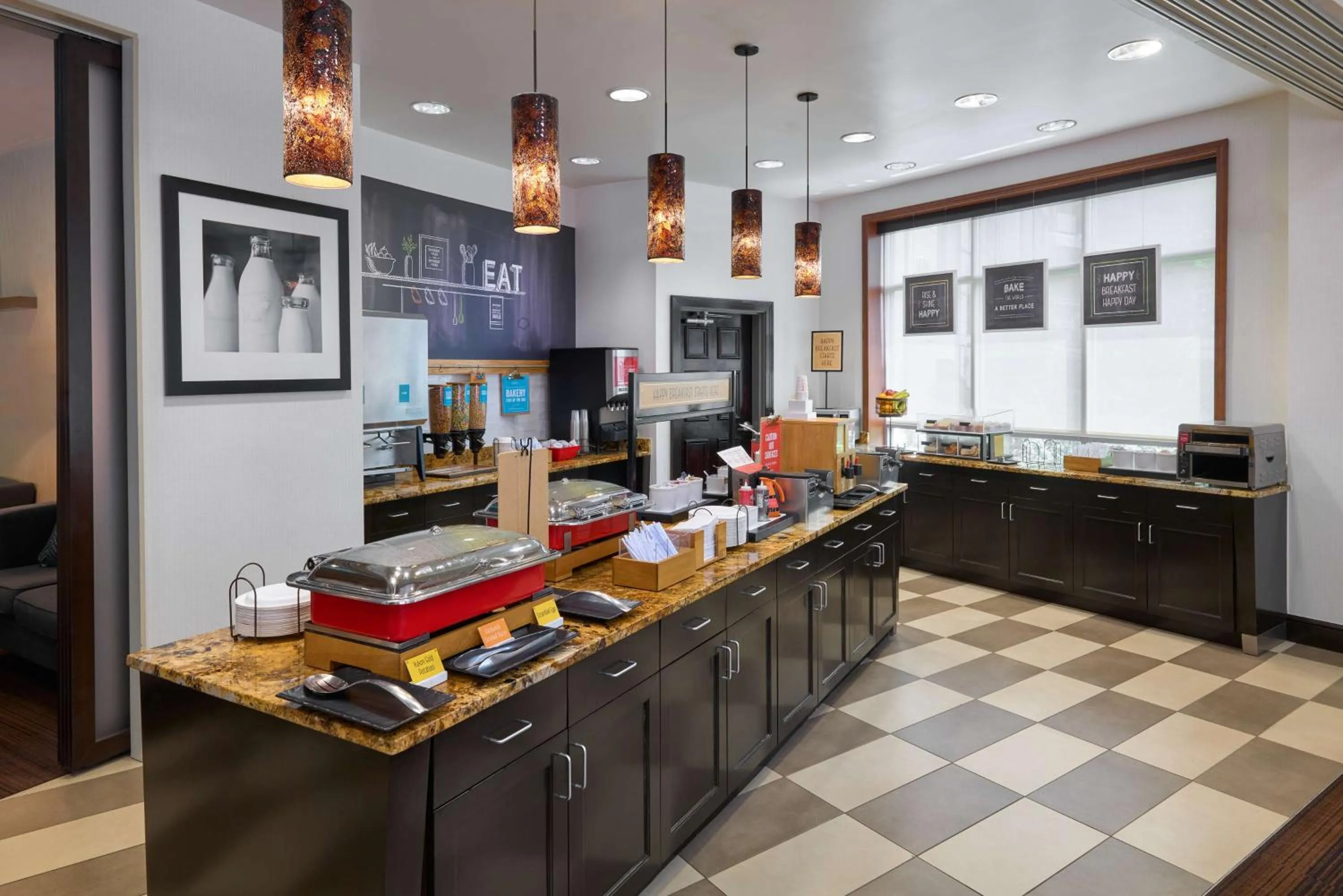 Buffet breakfast in Hampton Inn Washington DC - Convention Center