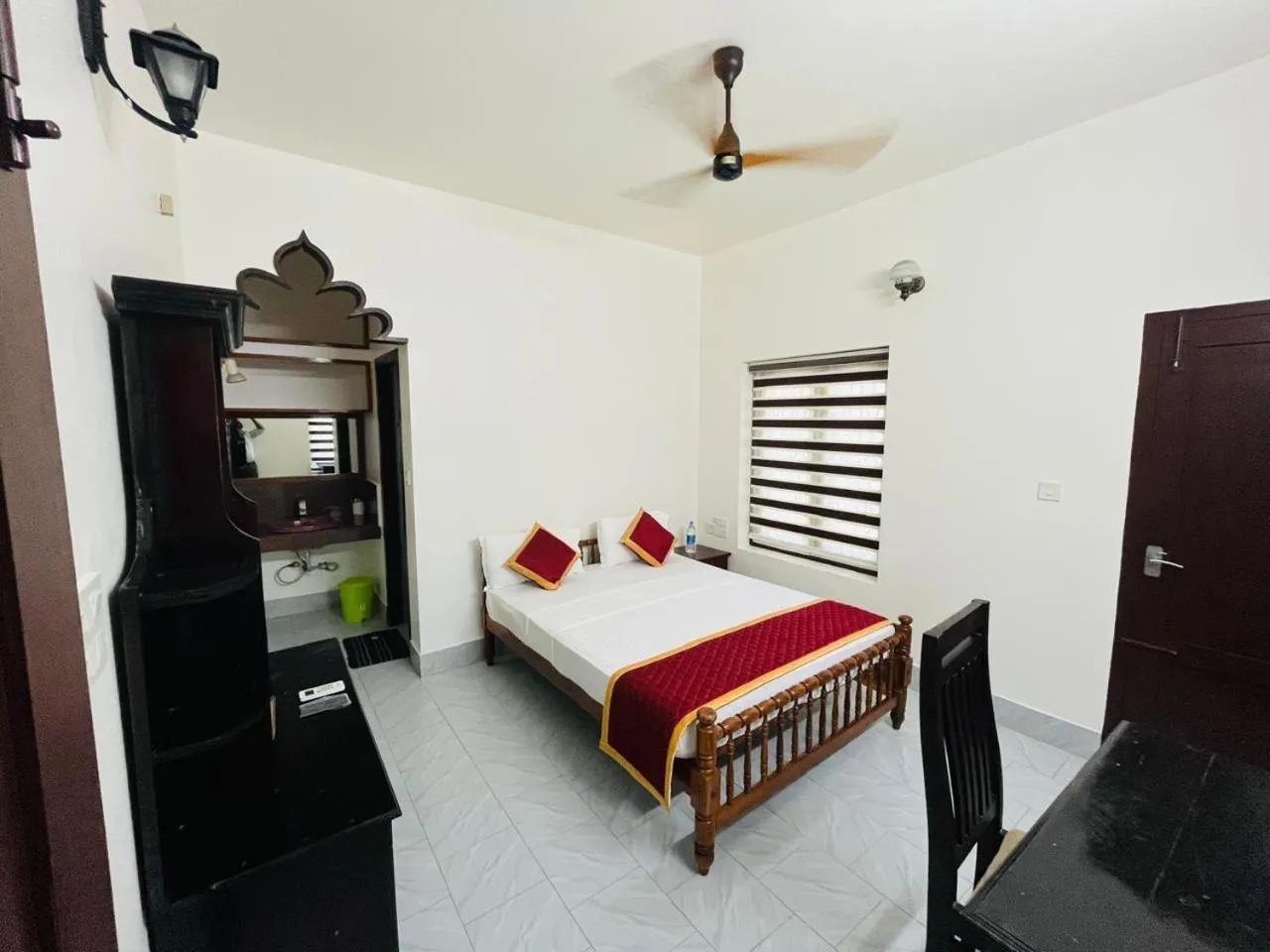 Bed in Ideal Ayurvedic Resort Kovalam