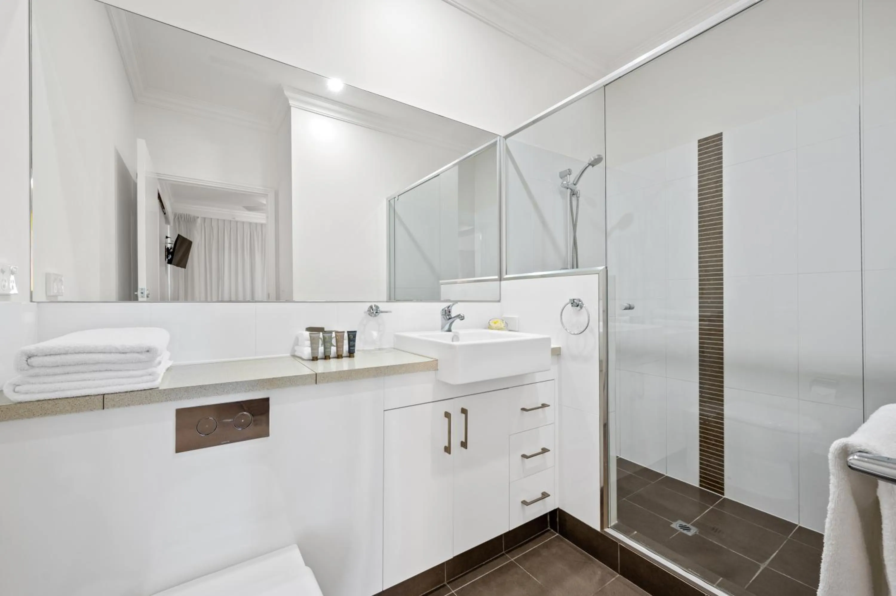 Shower in Dolphin Quay Apartments