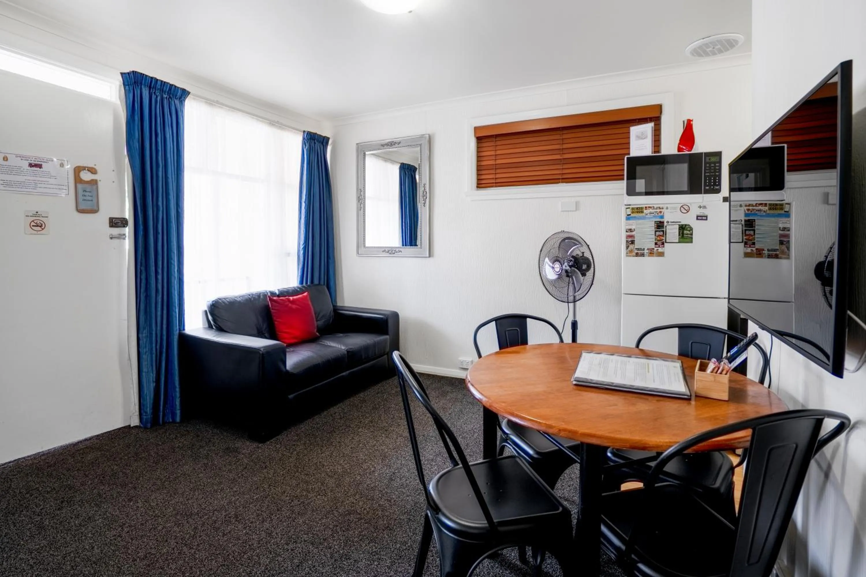 TV and multimedia in Graham Apartments