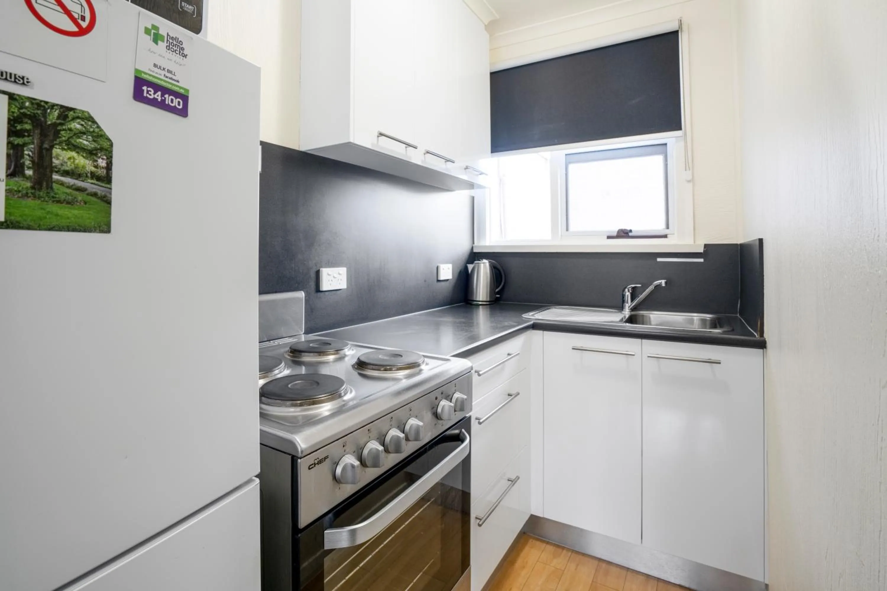 Kitchen or kitchenette in Graham Apartments