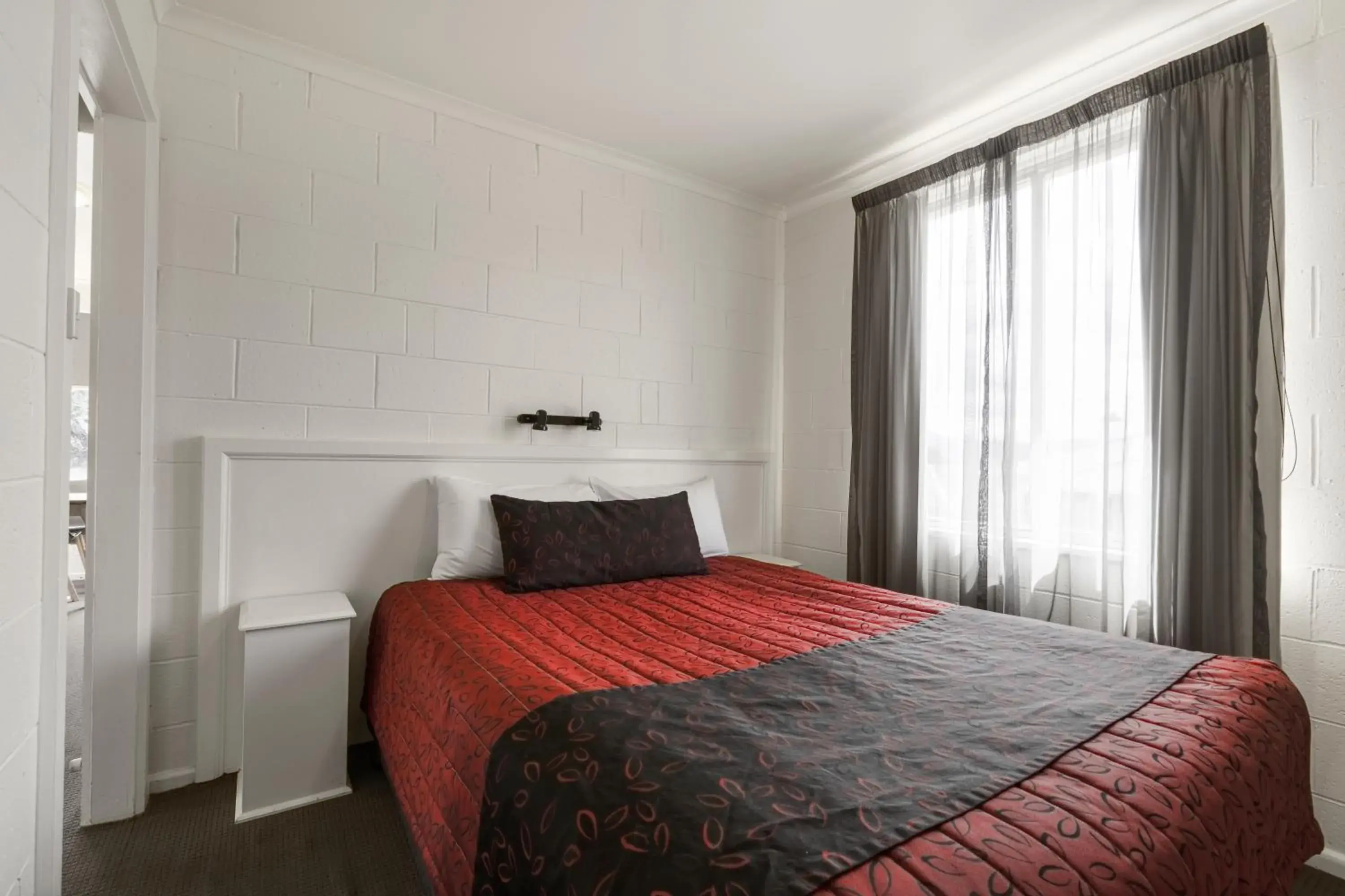 Two-Bedroom Apartment in Graham Apartments Two-Bedroom Apartment in Graham Apartments