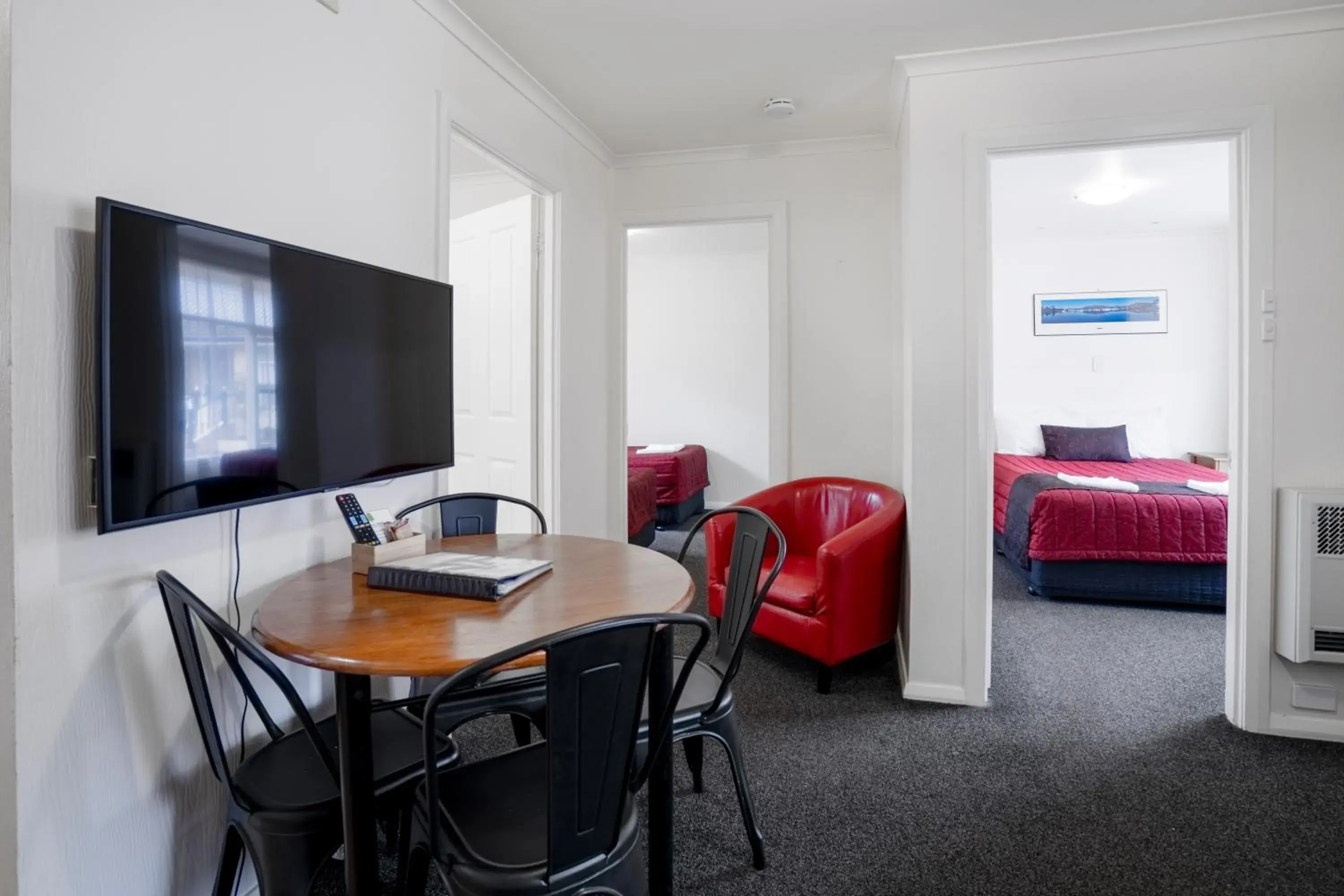 Communal lounge/ TV room, Bed in Graham Apartments Communal lounge/ TV room, Bed in Graham Apartments