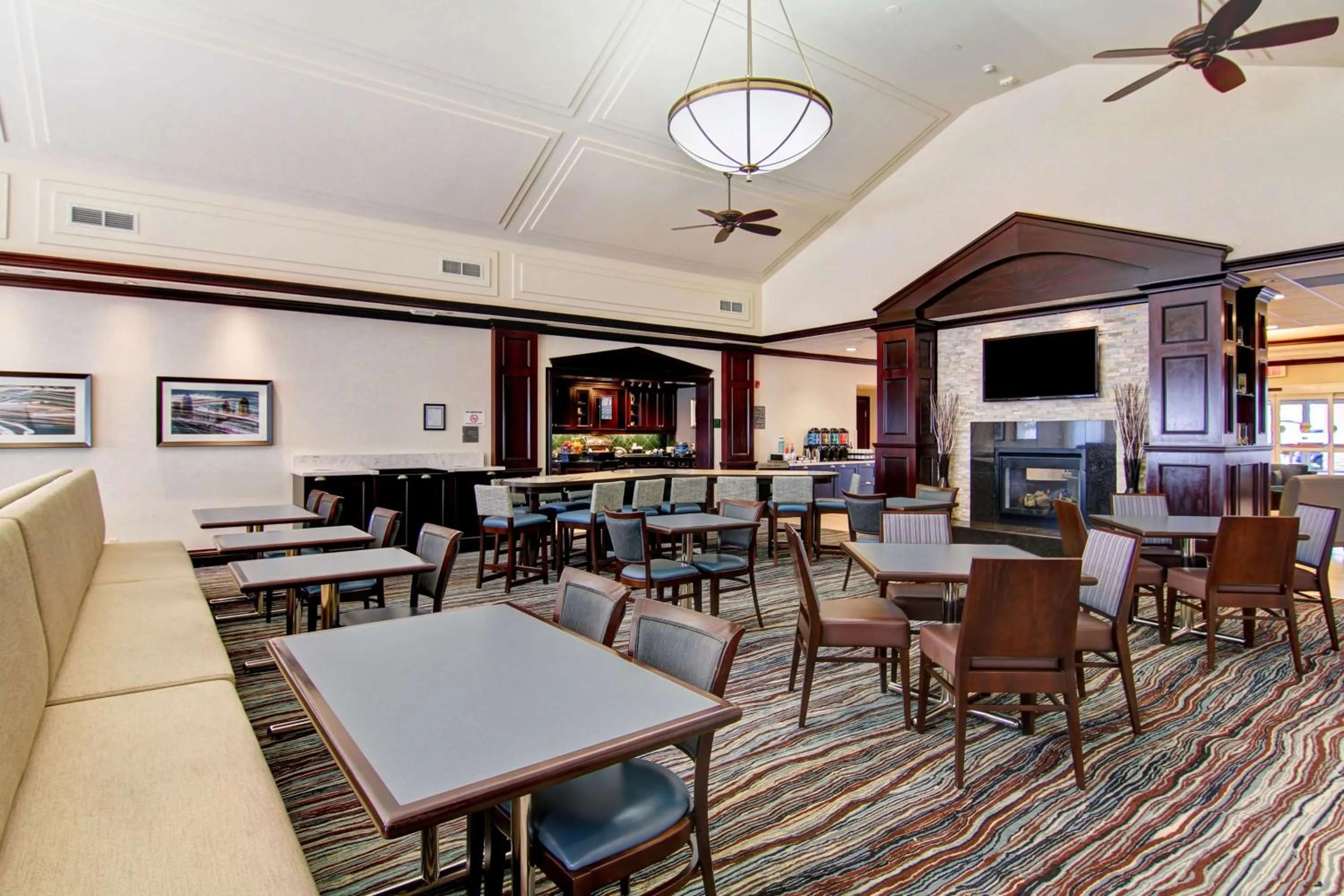 Lobby or reception in Homewood Suites by Hilton Toronto Mississauga