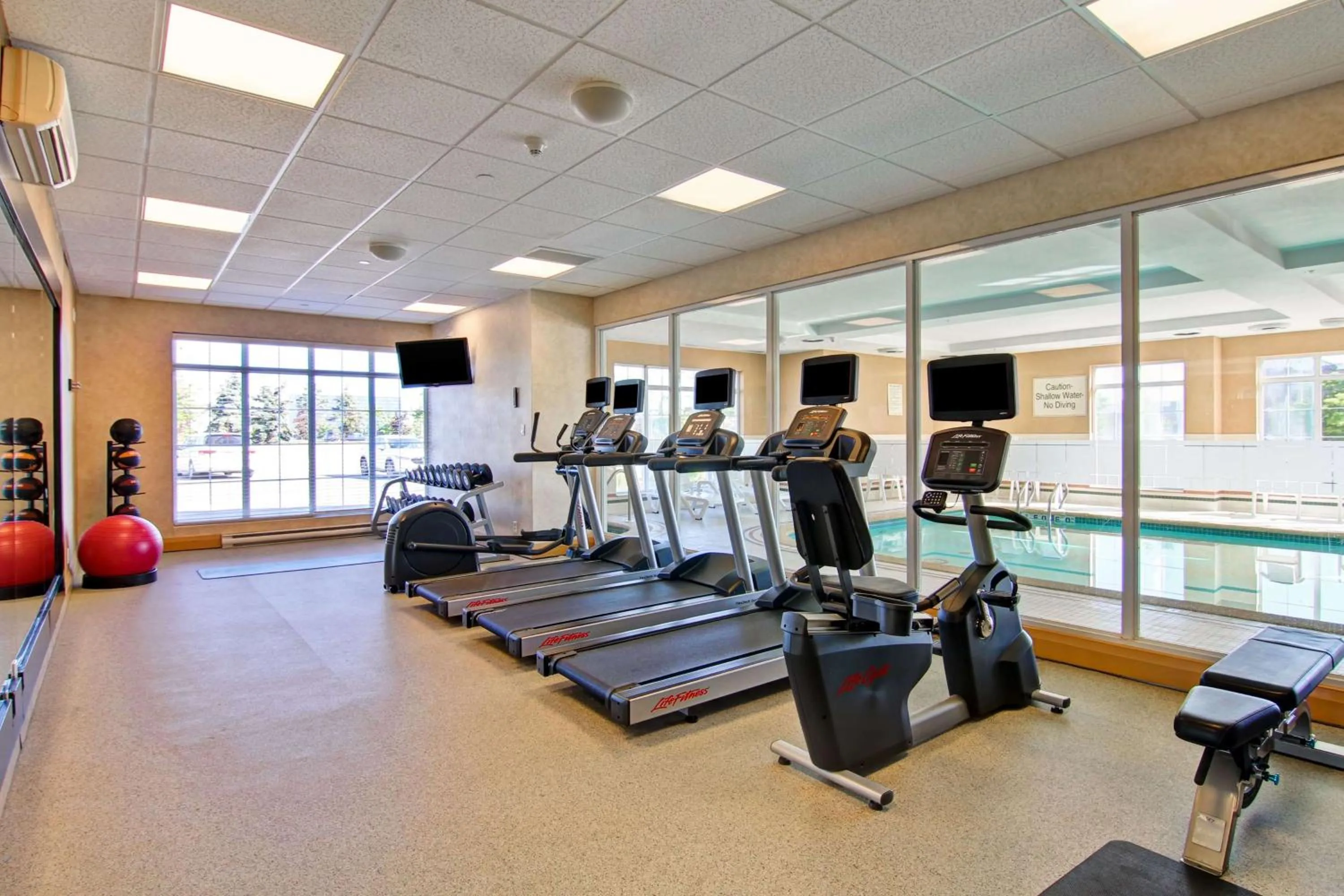 Fitness centre/facilities in Homewood Suites by Hilton Toronto Mississauga