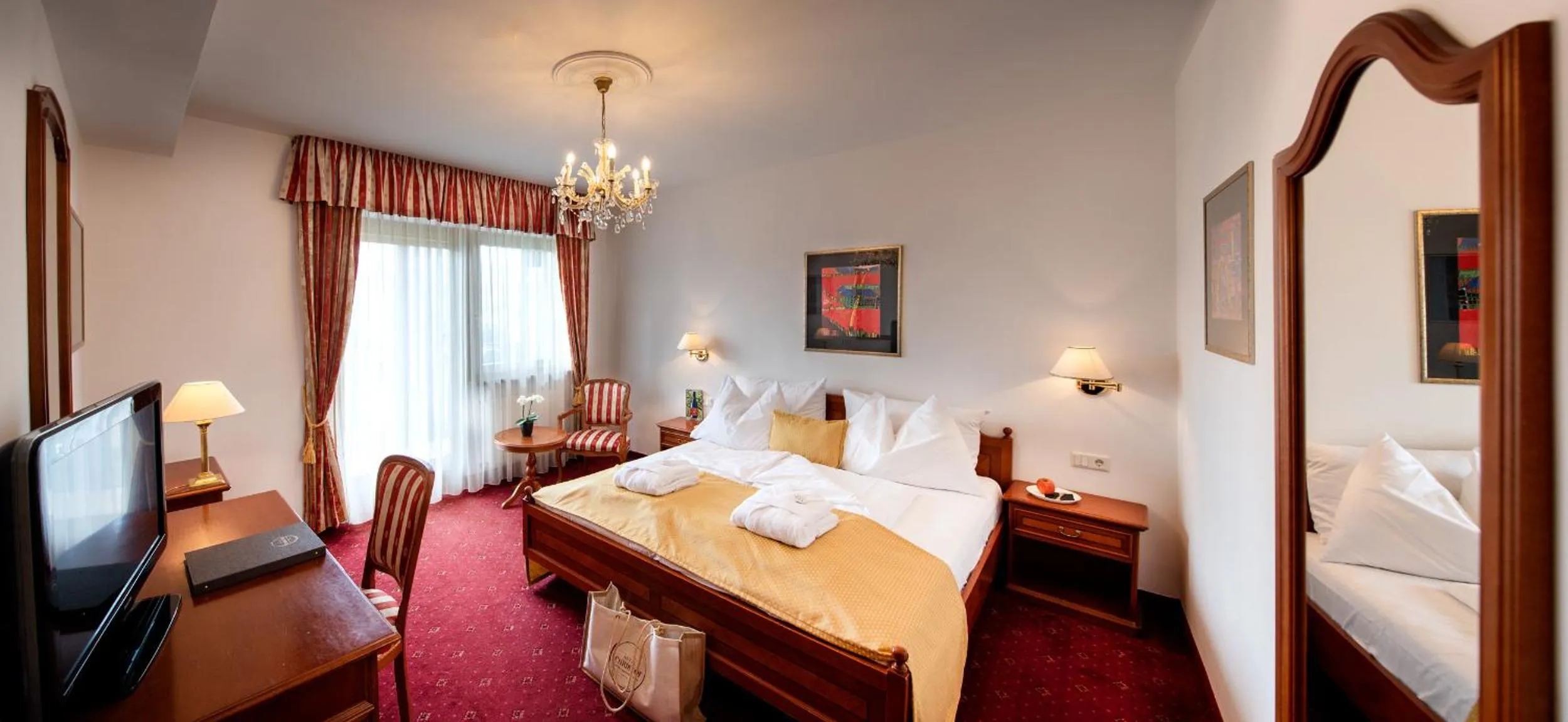 Bedroom, Bed in Hotel Christof