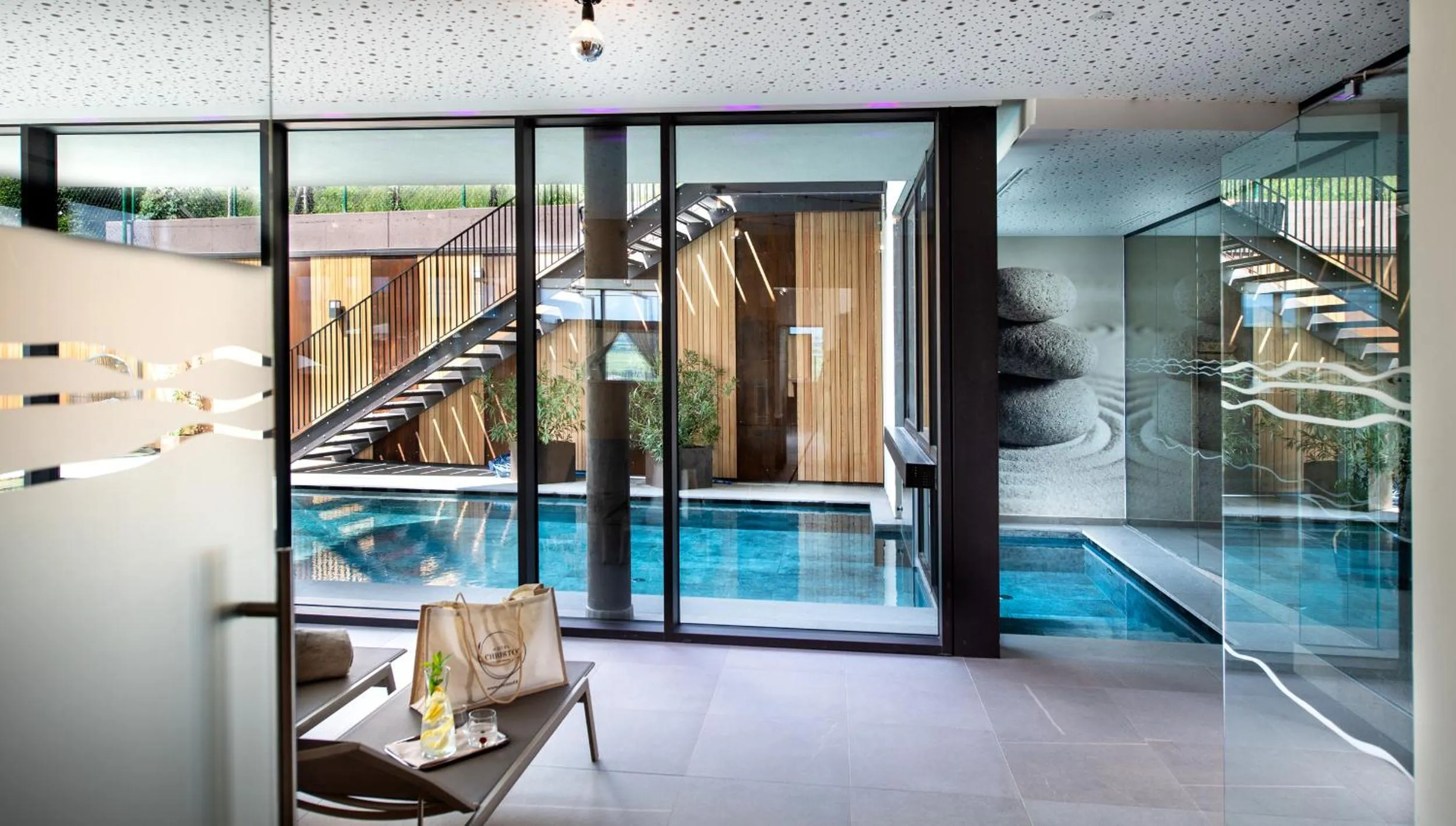 Swimming pool in Hotel Christof