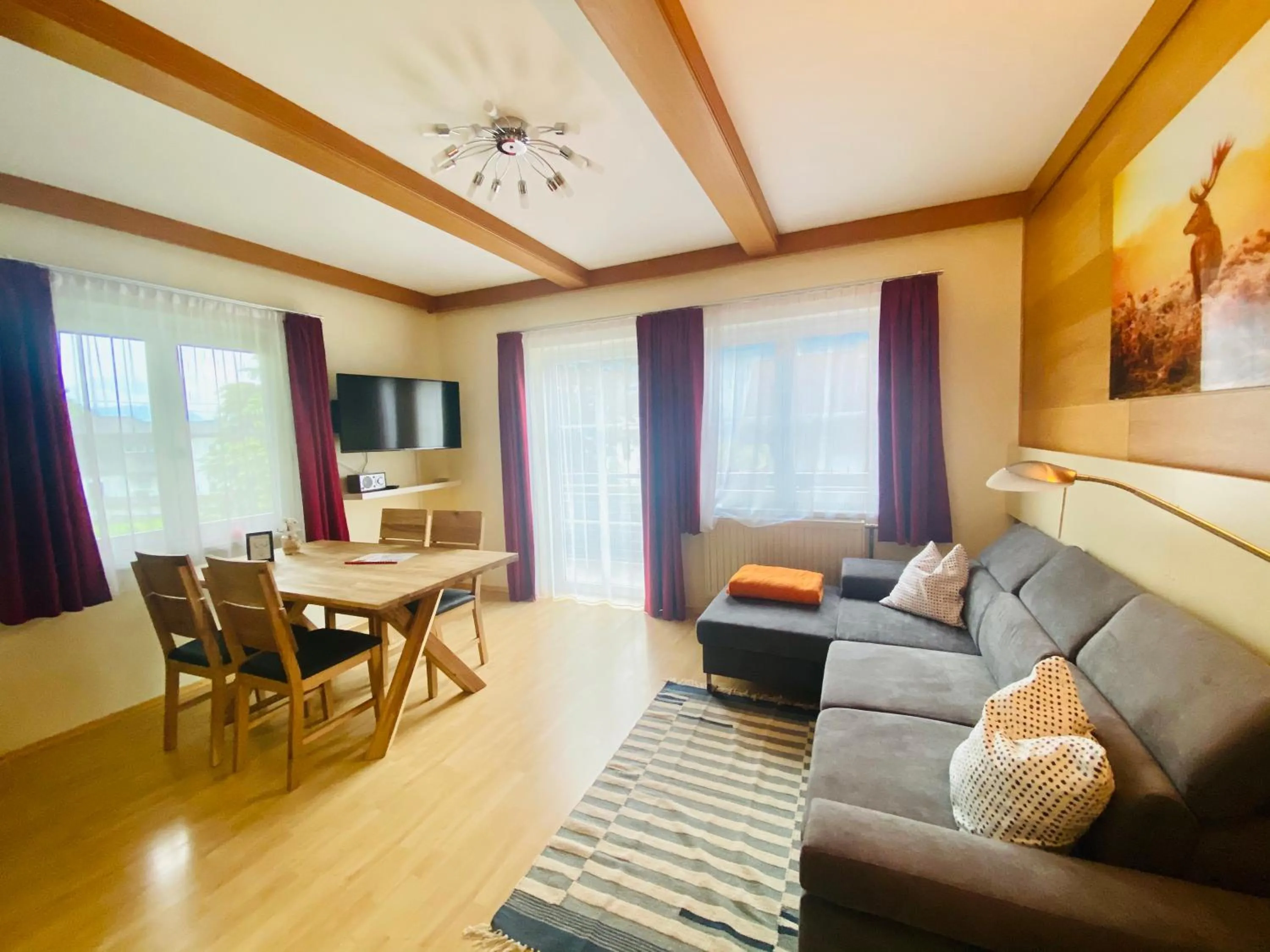 Living room in FeWo Leeb