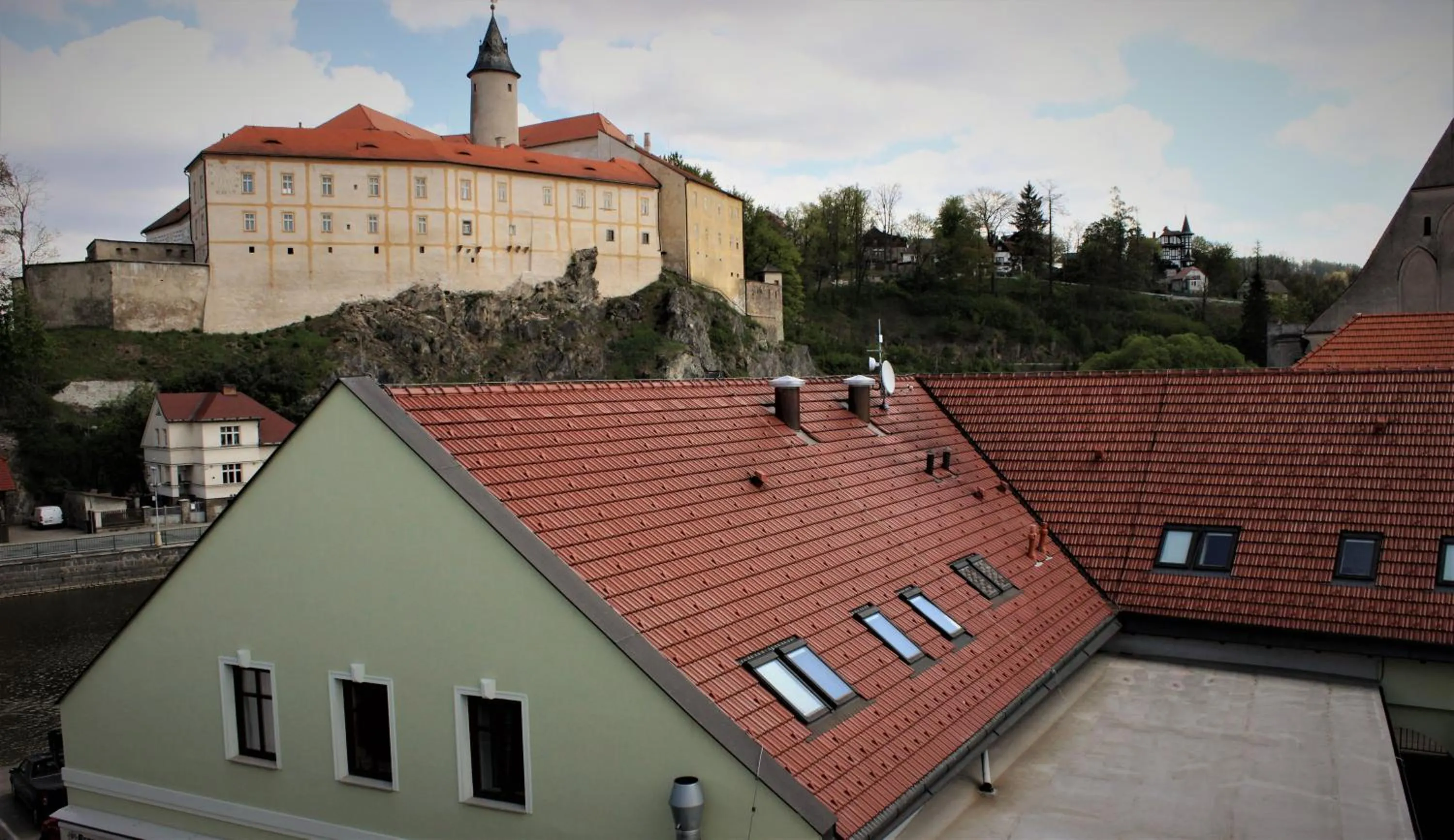 Penzion a restaurace U ŘEKY