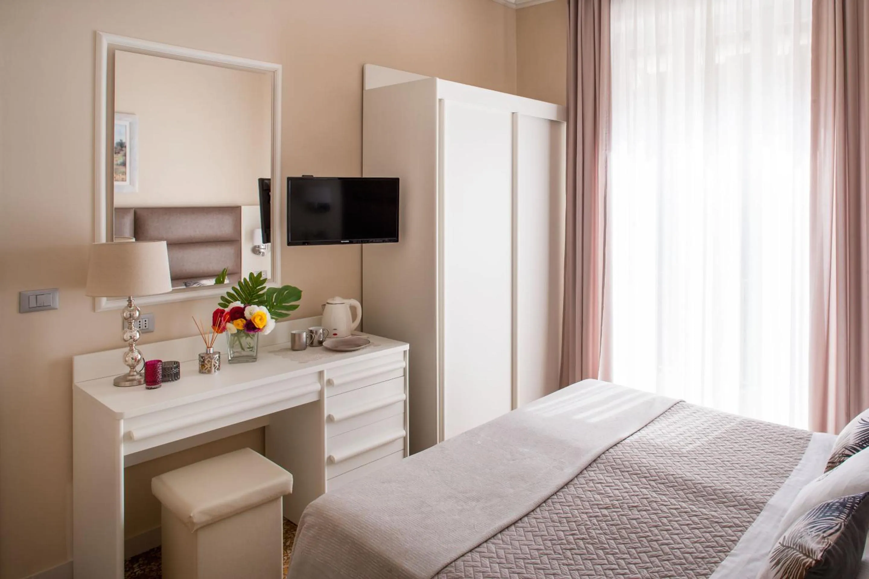 Bedroom in Hotel Mediterraneo