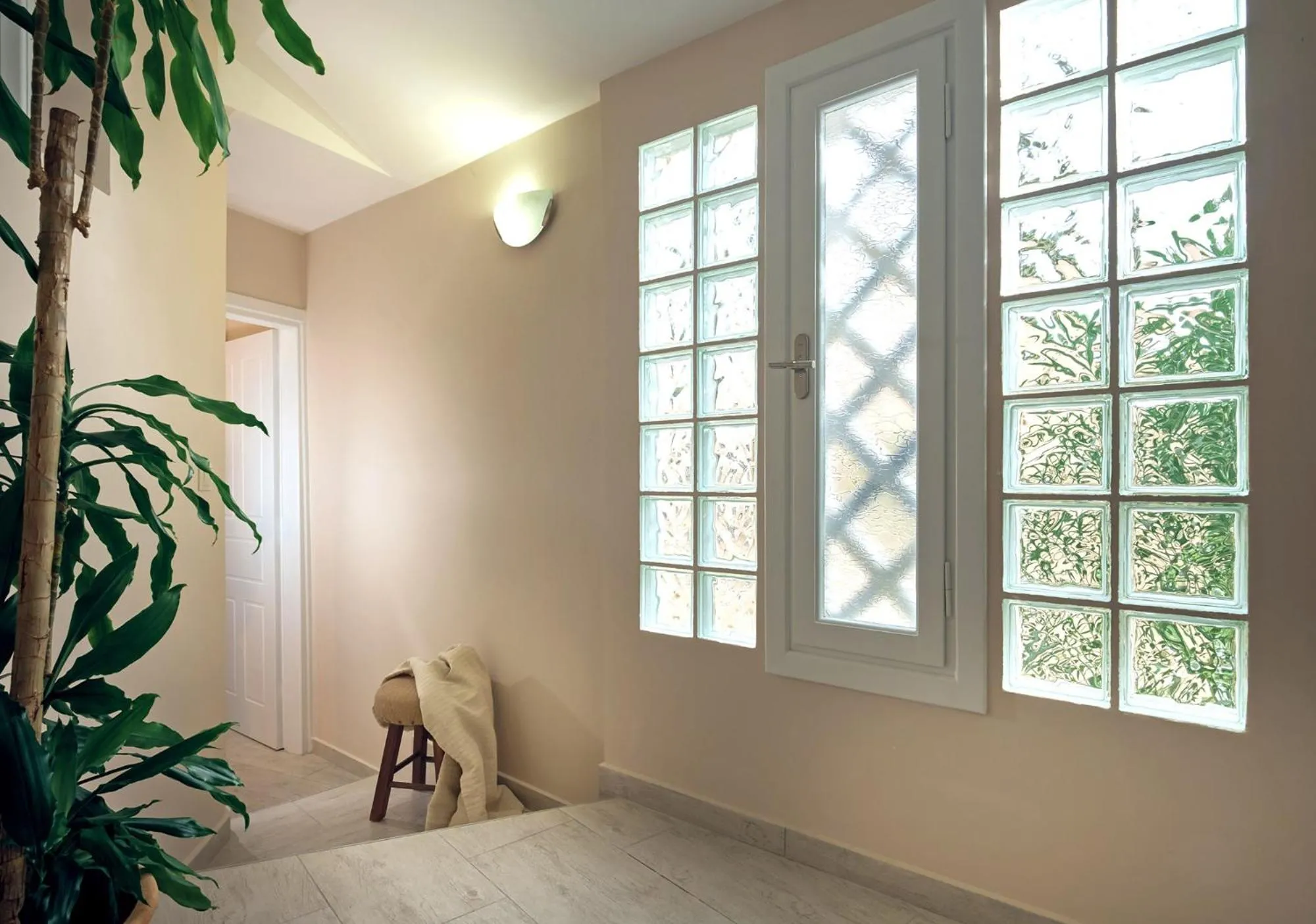 Facade/entrance in Coral Villa