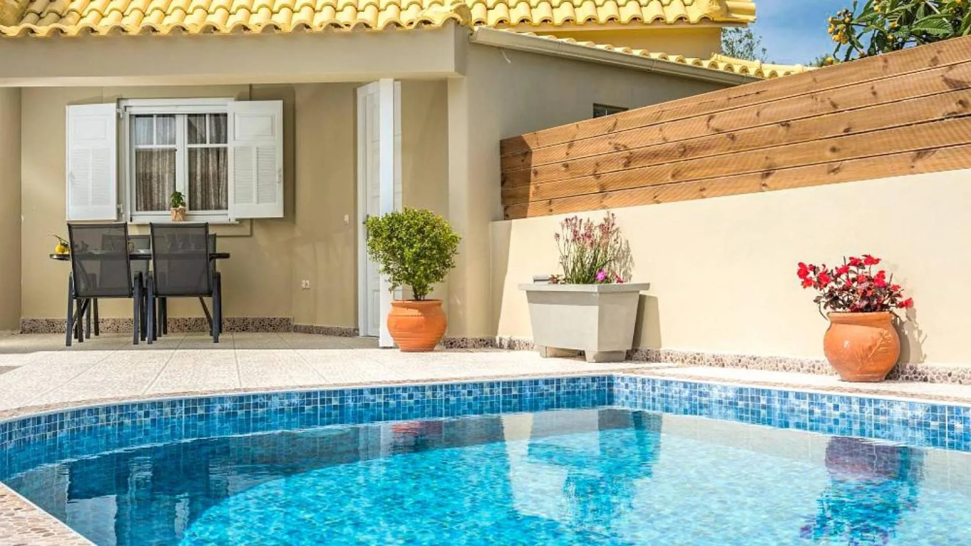 Property building in Coral Villa