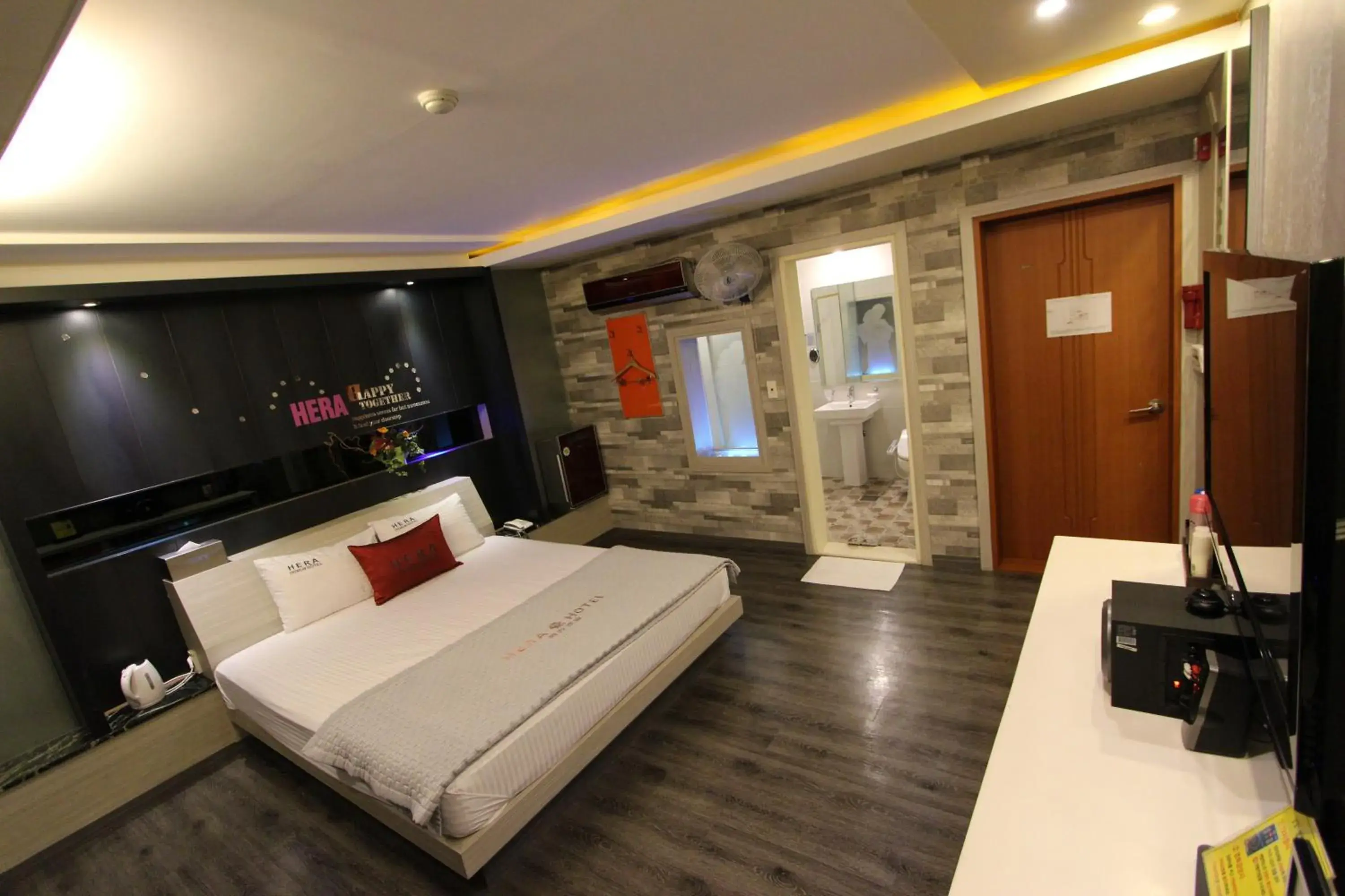 Bed in Hera Hotel Bed in Hera Hotel