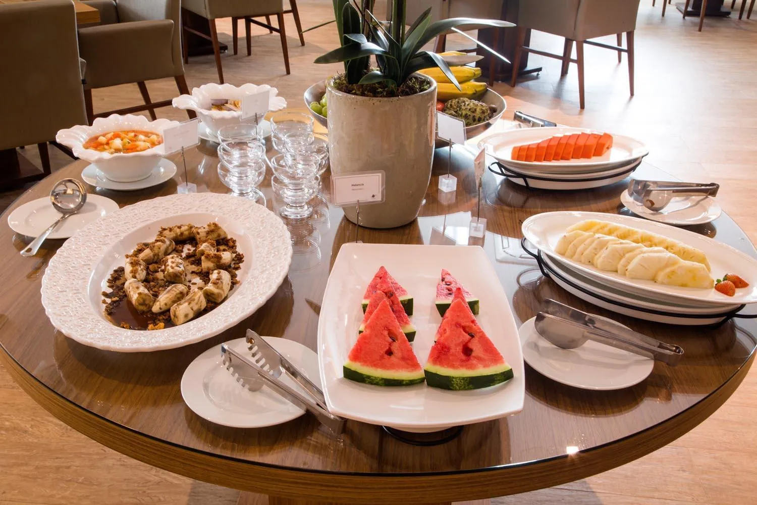 Buffet breakfast in Hotel Araucaria Flat Araraquara