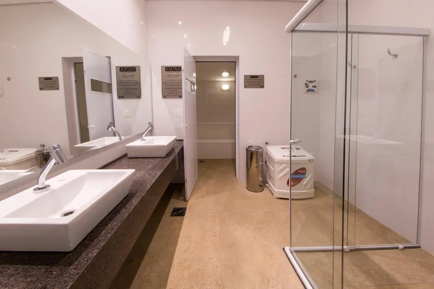 Sauna, Bed in Hotel Araucaria Flat Araraquara Sauna, Bed in Hotel Araucaria Flat Araraquara