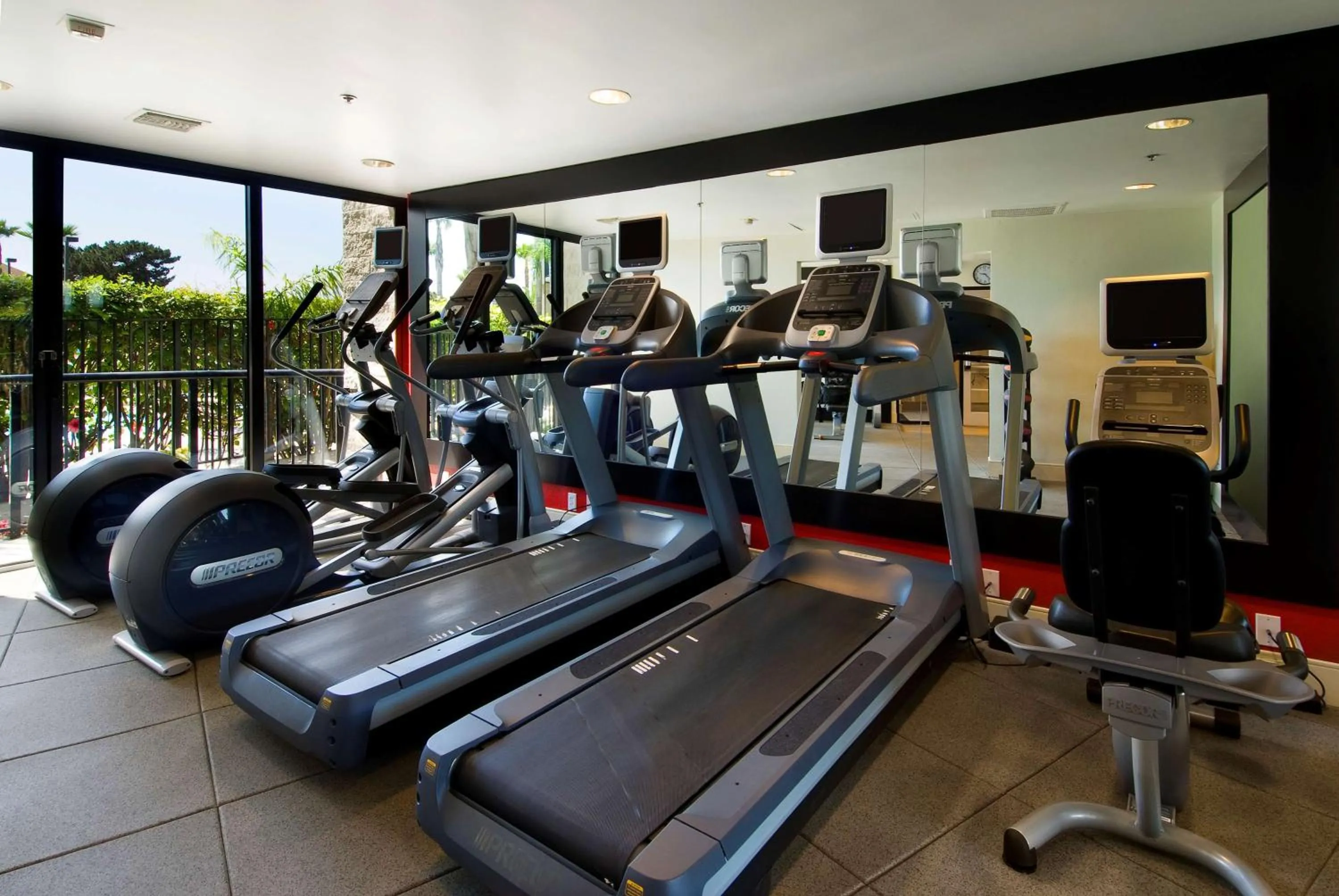 Fitness centre/facilities in Hilton San Diego Airport/Harbor Island