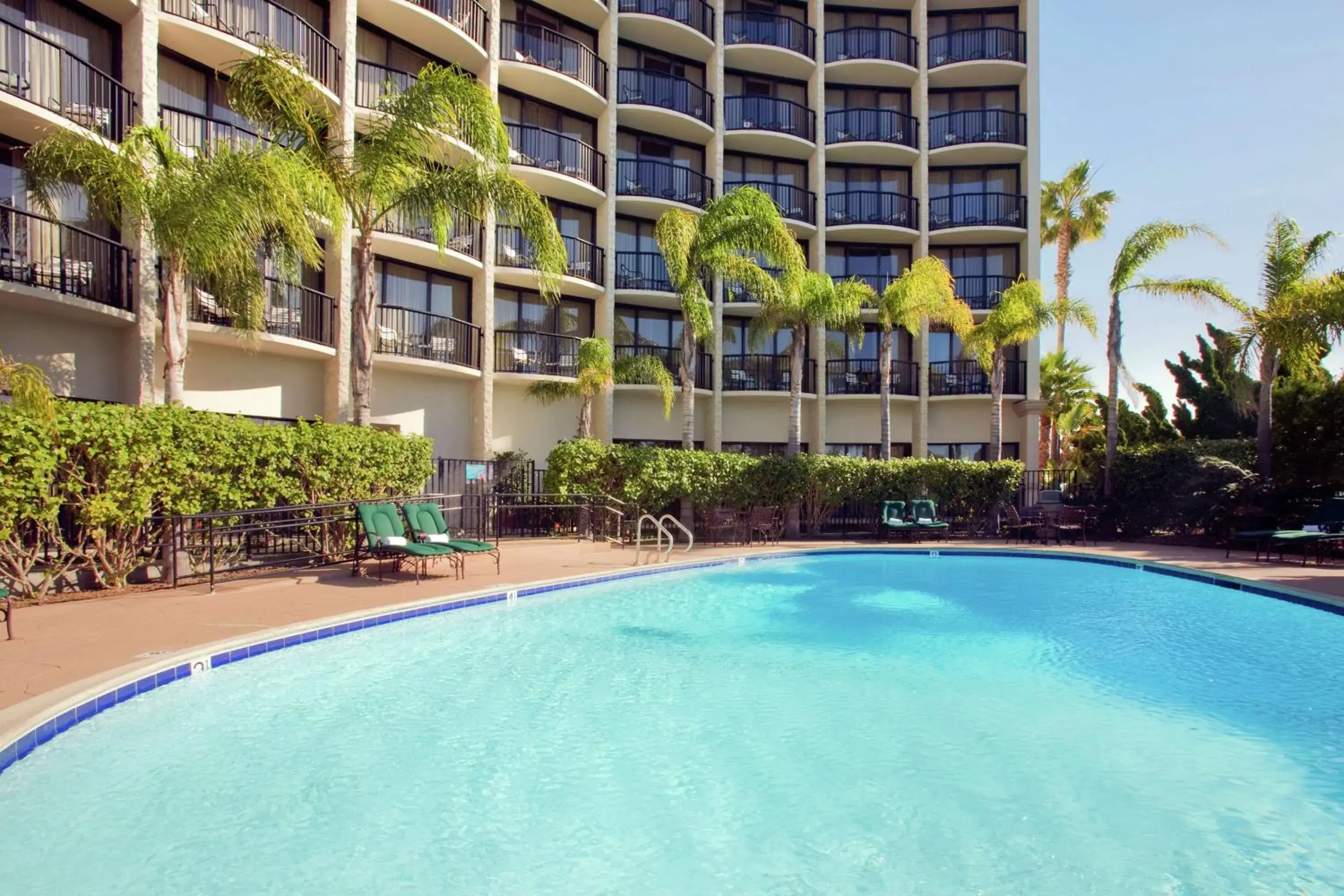 Pool view in Hilton San Diego Airport/Harbor Island Pool view in Hilton San Diego Airport/Harbor Island