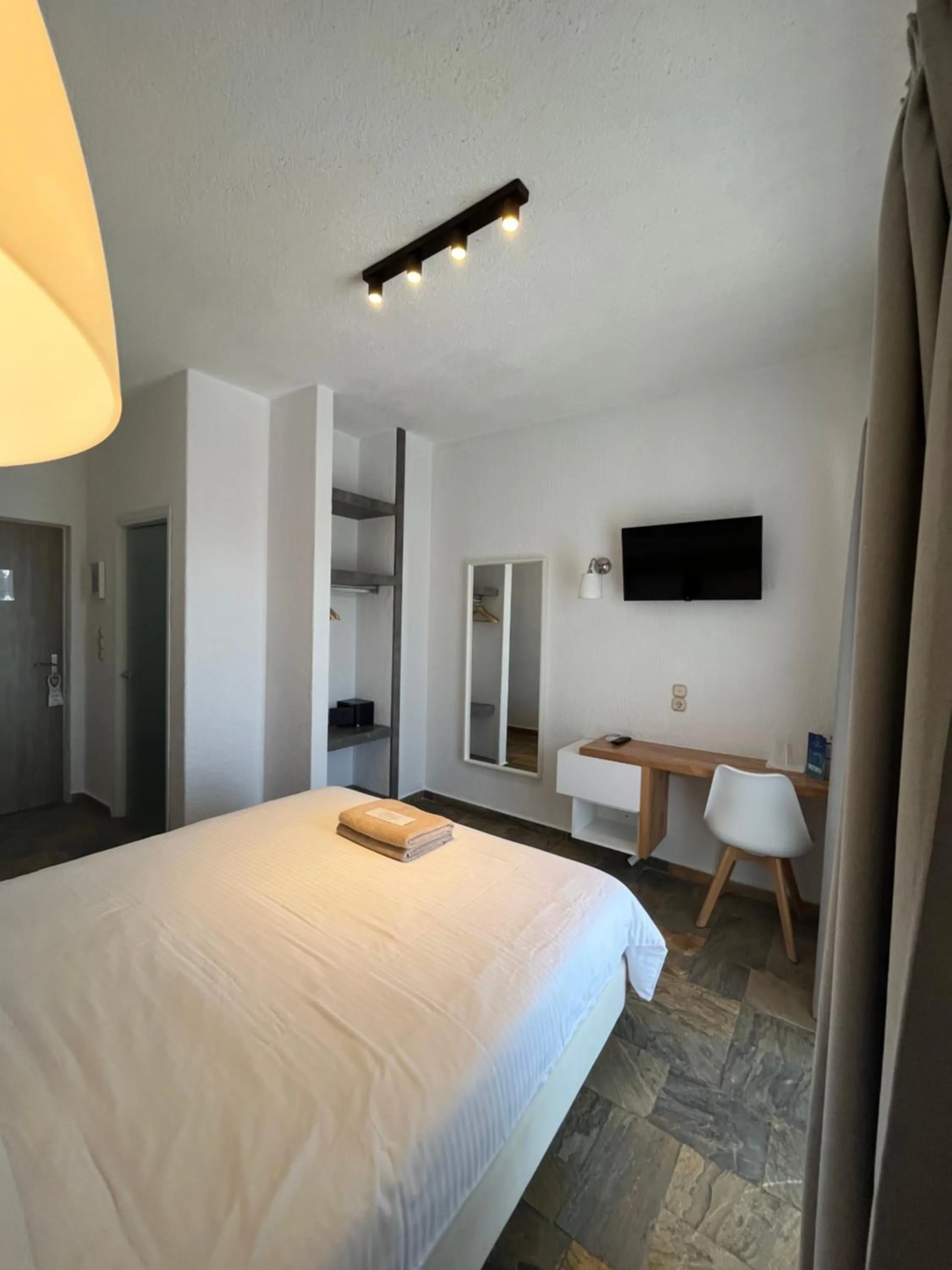 Bed in Panormos Beach Hotel Skopelos