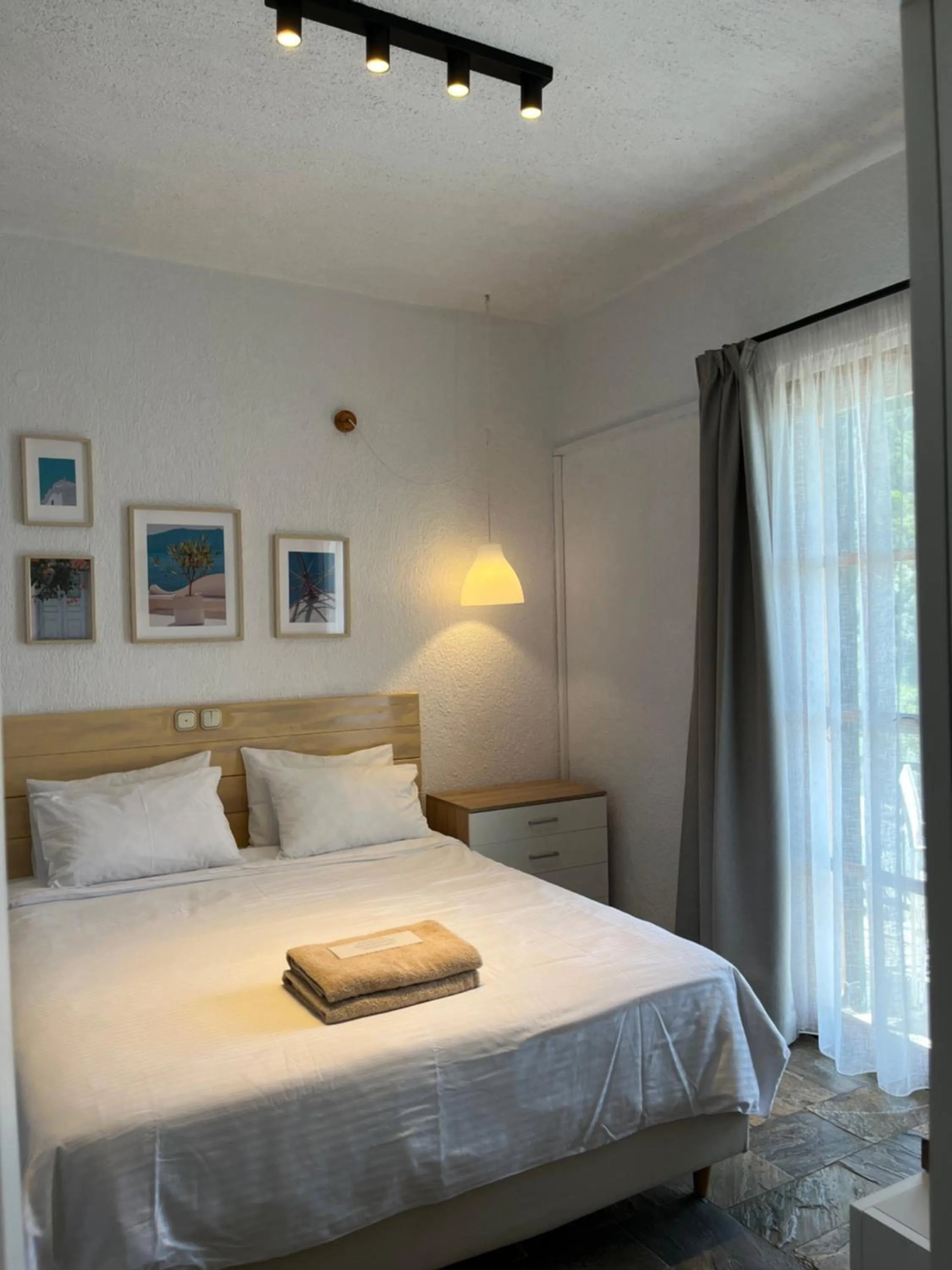 Bed in Panormos Beach Hotel Skopelos