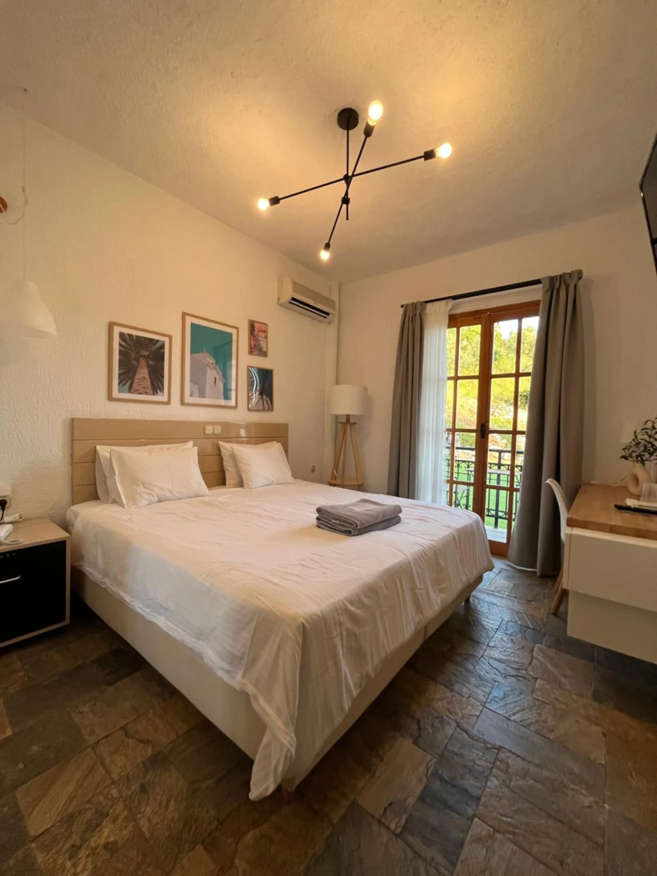 Bed in Panormos Beach Hotel Skopelos