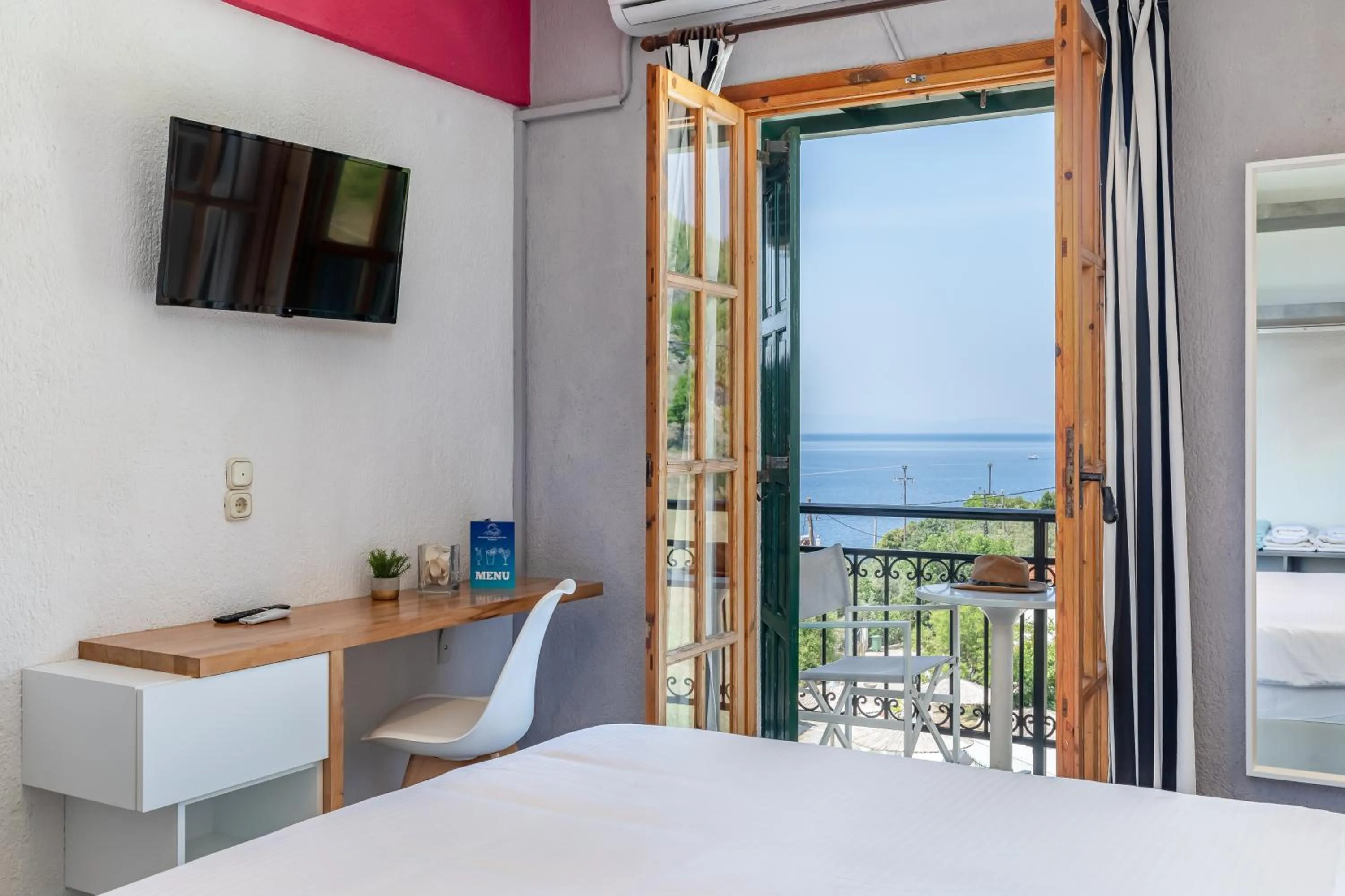 Bed in Panormos Beach Hotel Skopelos