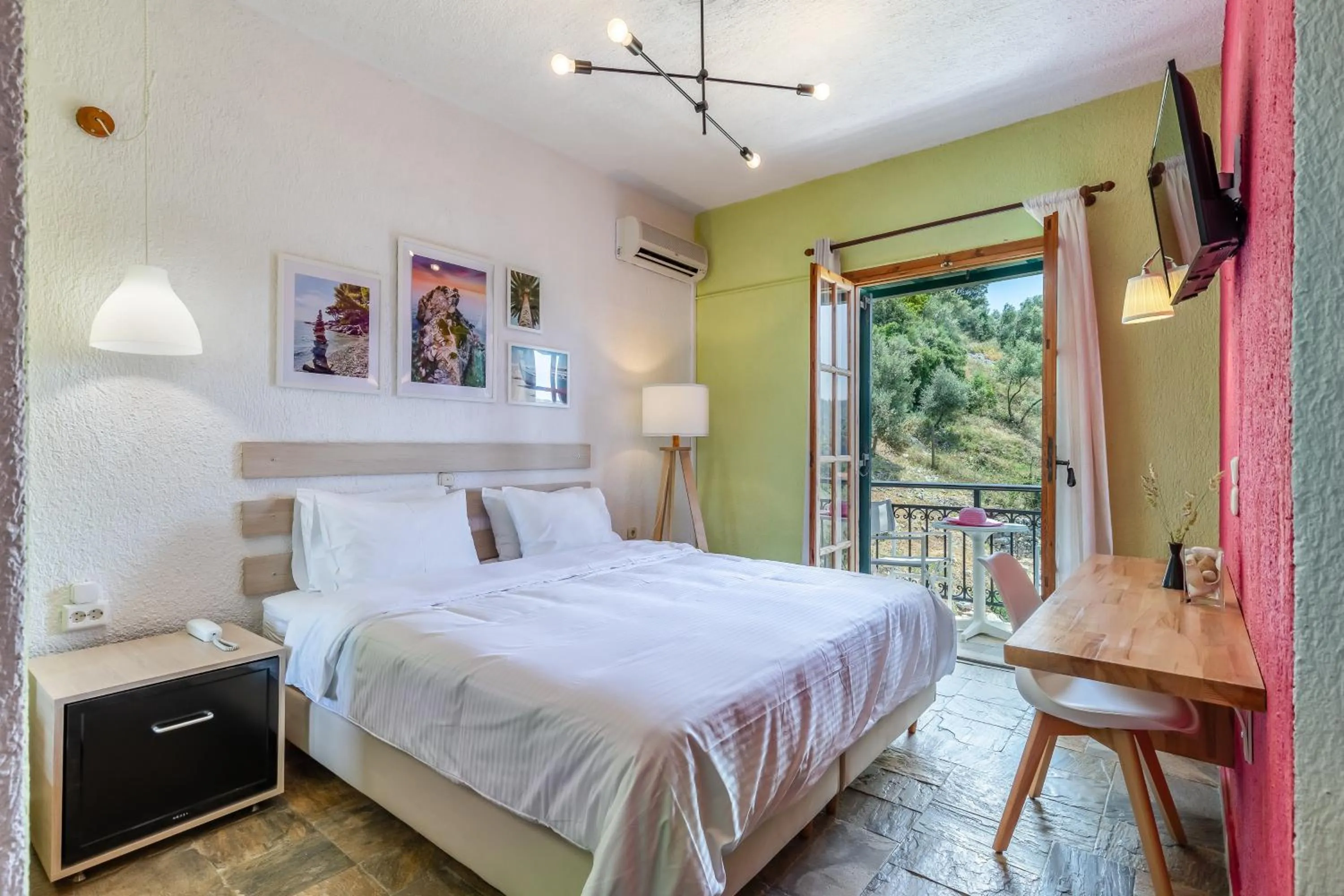 Bed in Panormos Beach Hotel Skopelos