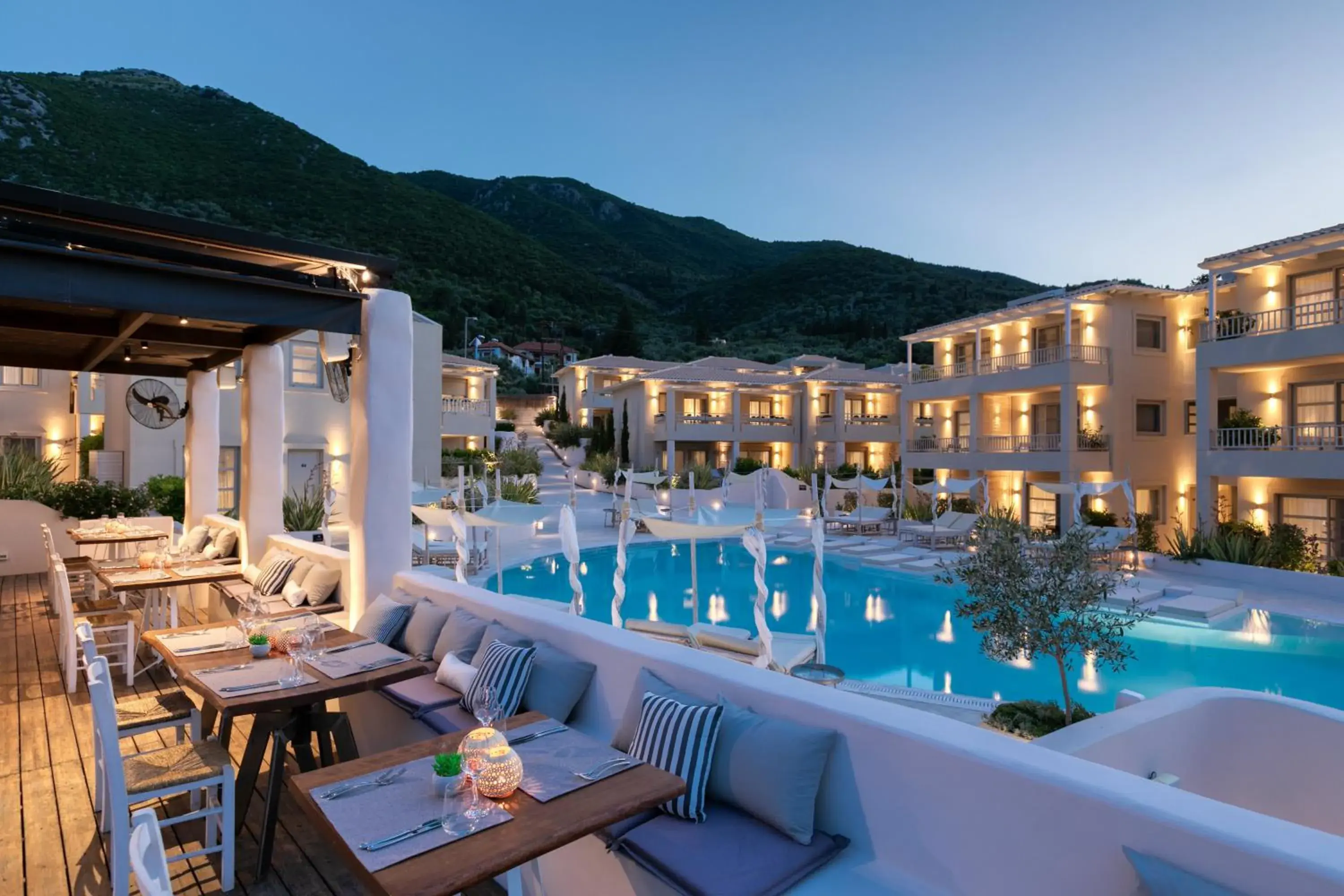 Restaurant/places to eat in Crystal Waters Restaurant/places to eat in Crystal Waters