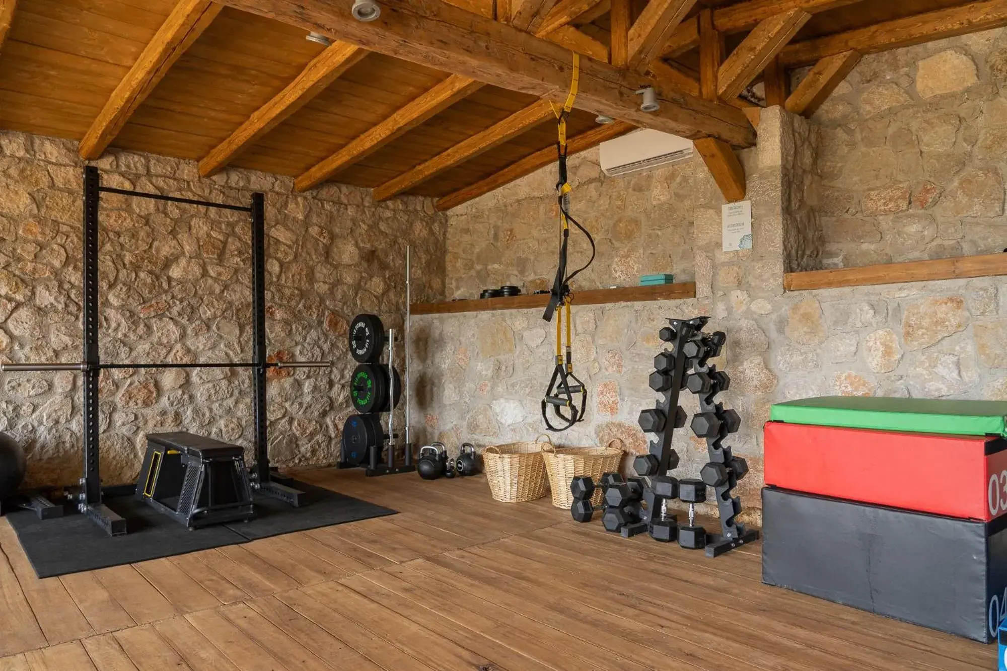 Fitness centre/facilities in Crystal Waters Fitness centre/facilities in Crystal Waters