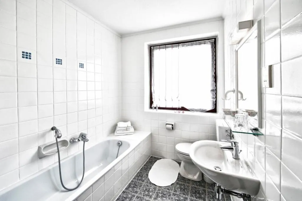 Family Room (2 Adults + 2 Children) in Gasthof Gutmann