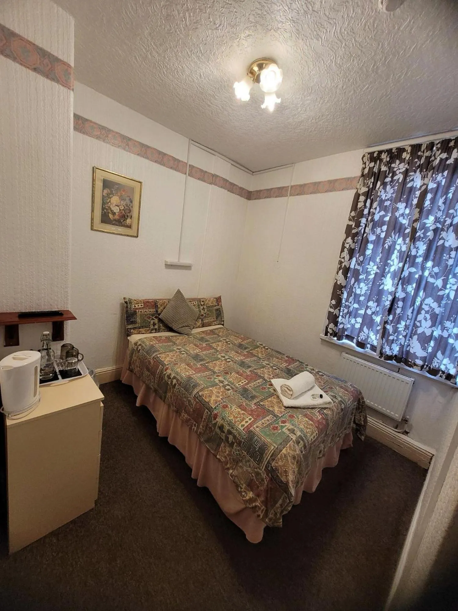 Bed in The Woodland Hotel