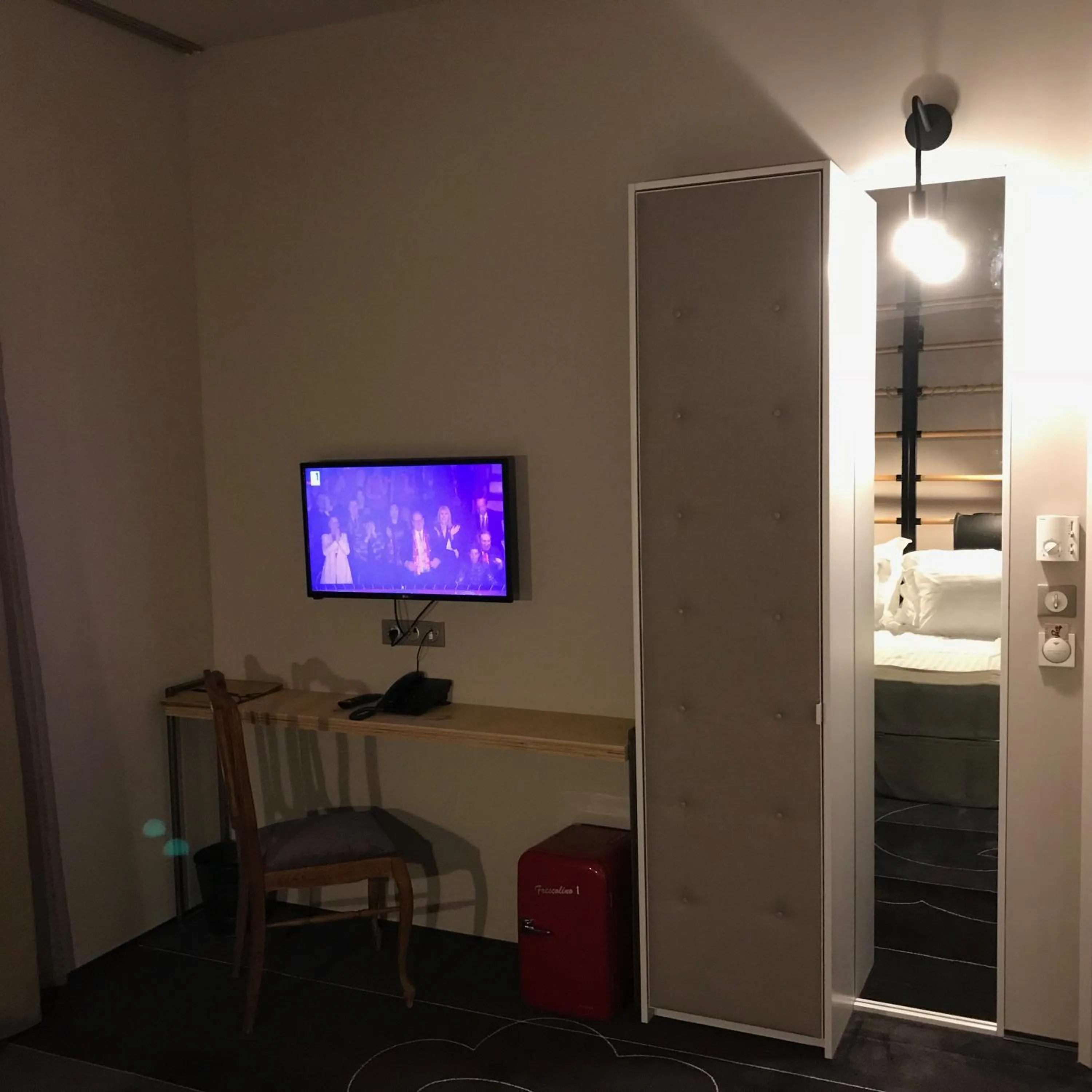 Photo of the whole room in Design Hotel 36