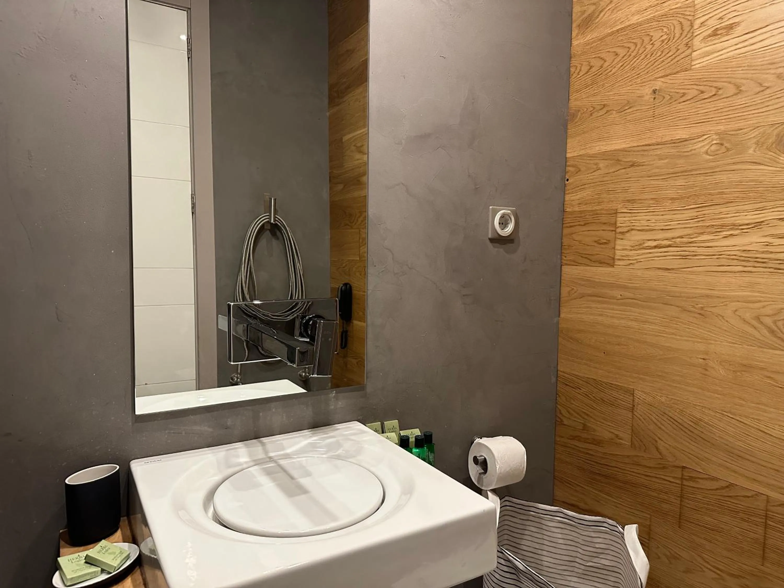Bathroom in Design Hotel 36