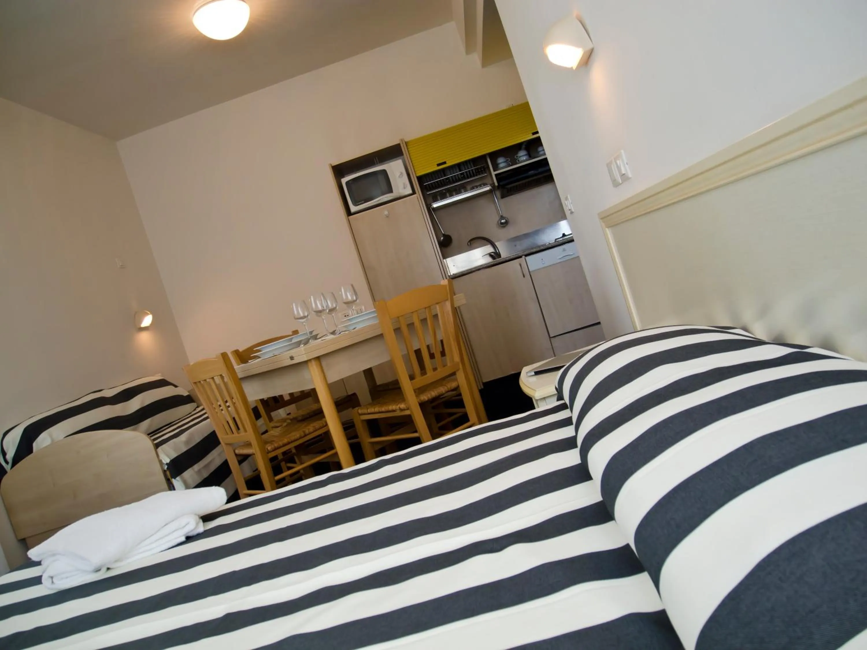 Photo of the whole room, Bed in Residence Divina