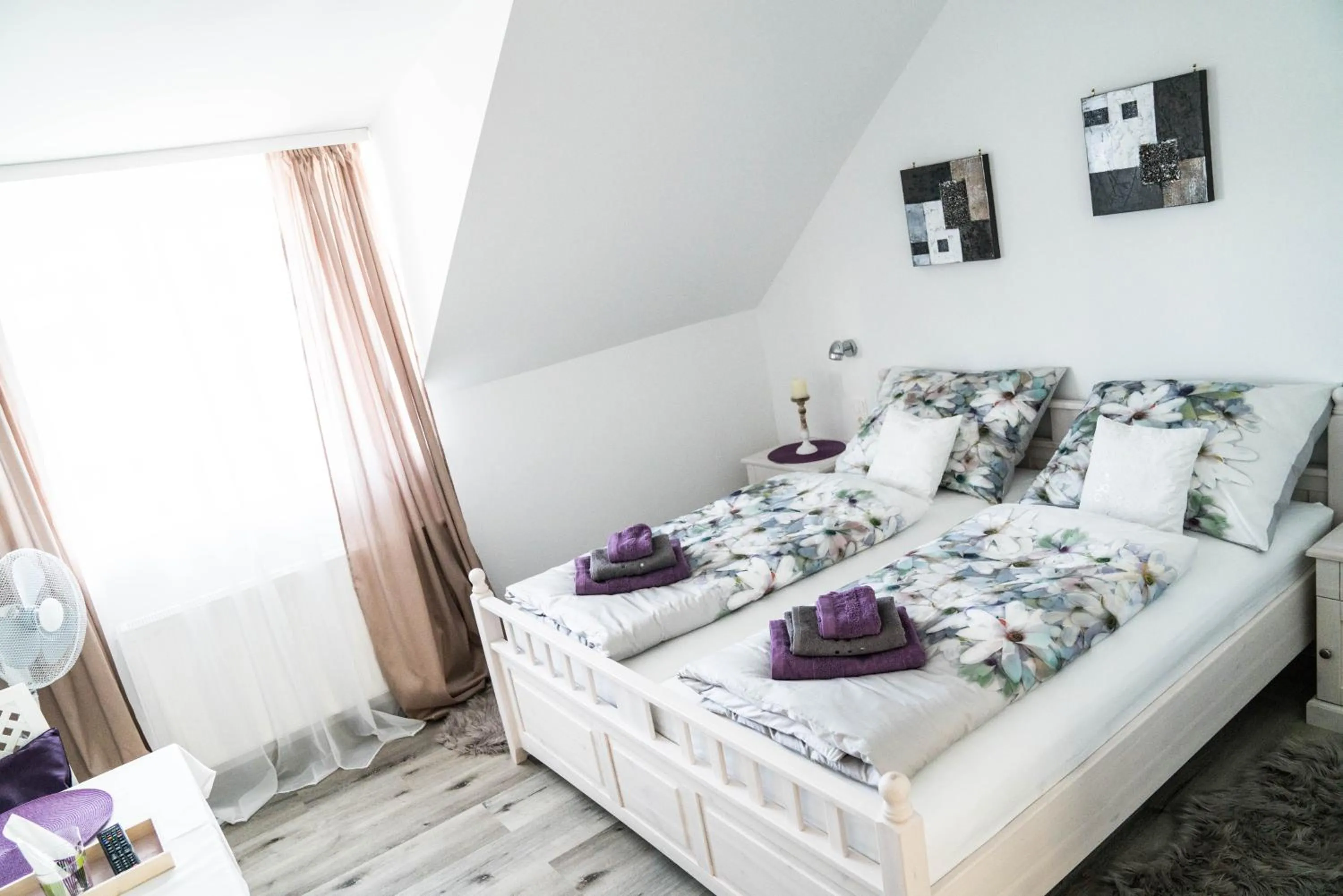 Bed in Pension & Restaurant La Amalia