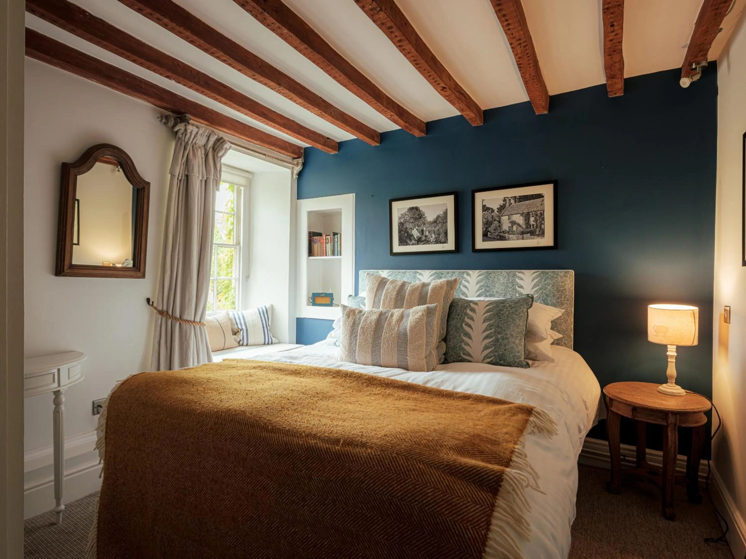 Bedroom, Bed in New Inn at Coln