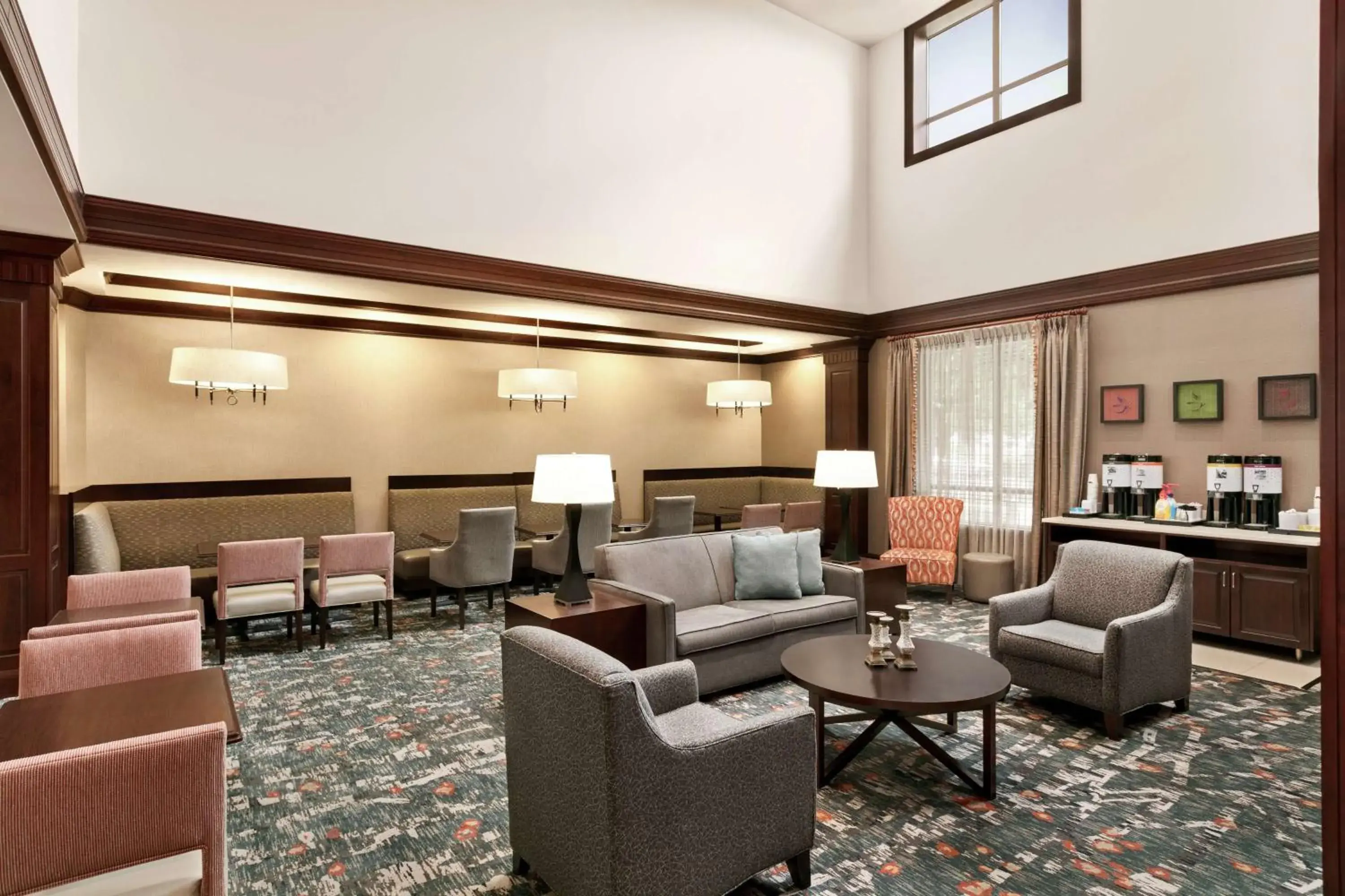 Lobby or reception in Hampton Inn & Suites Washington-Dulles International Airport Lobby or reception in Hampton Inn & Suites Washington-Dulles International Airport