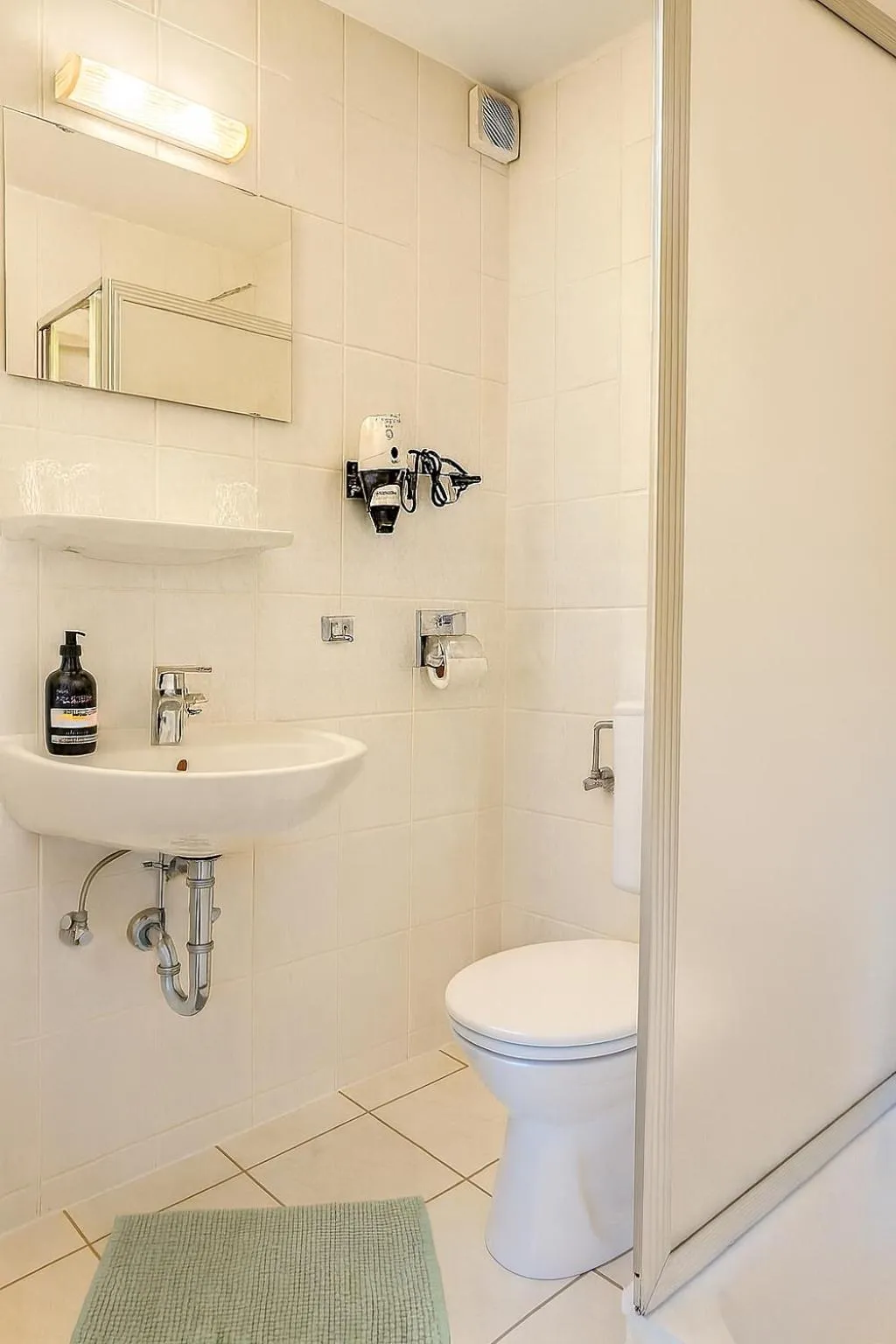 Shower in Waldhotel Bad Münstereifel