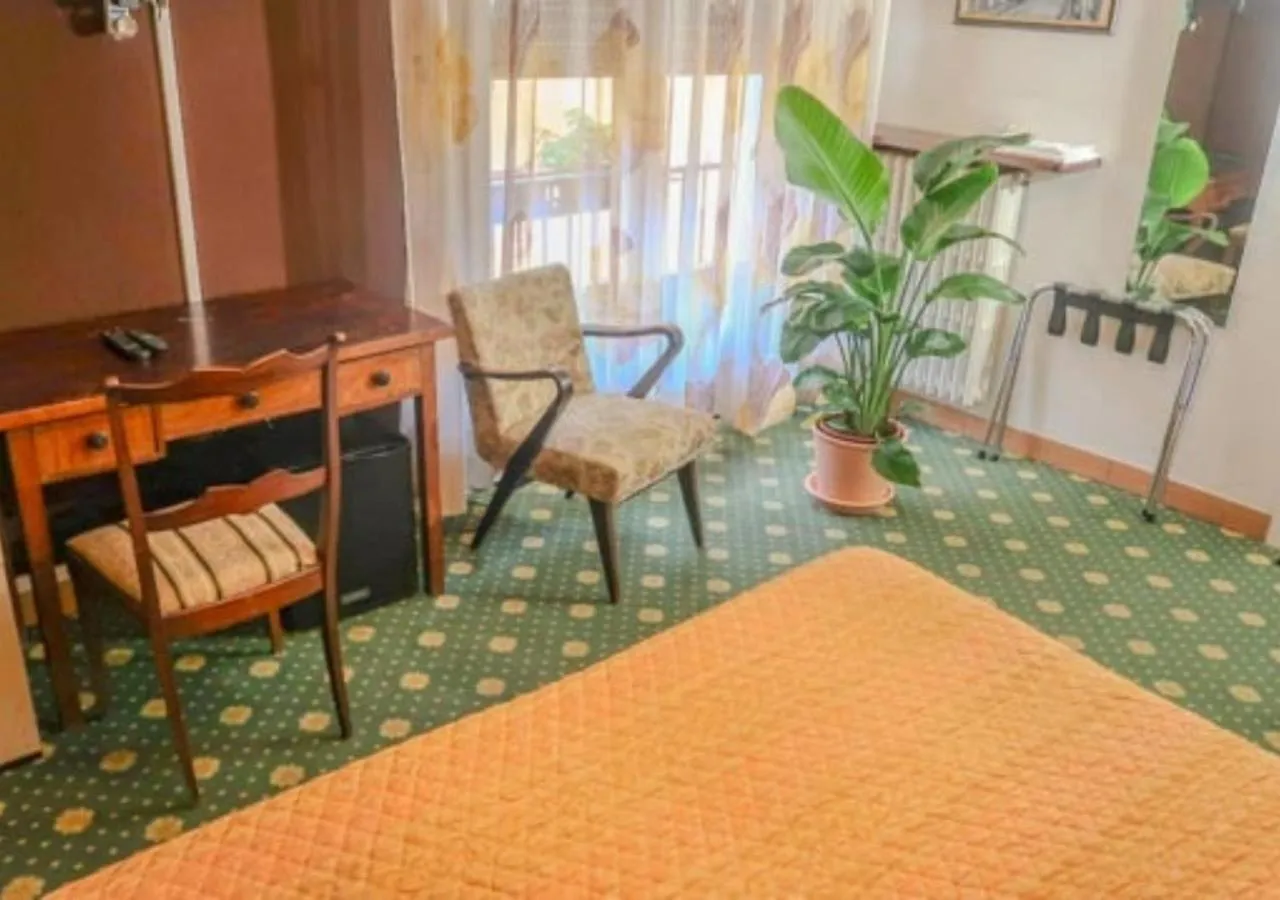 Seating area in Bridge Hotel