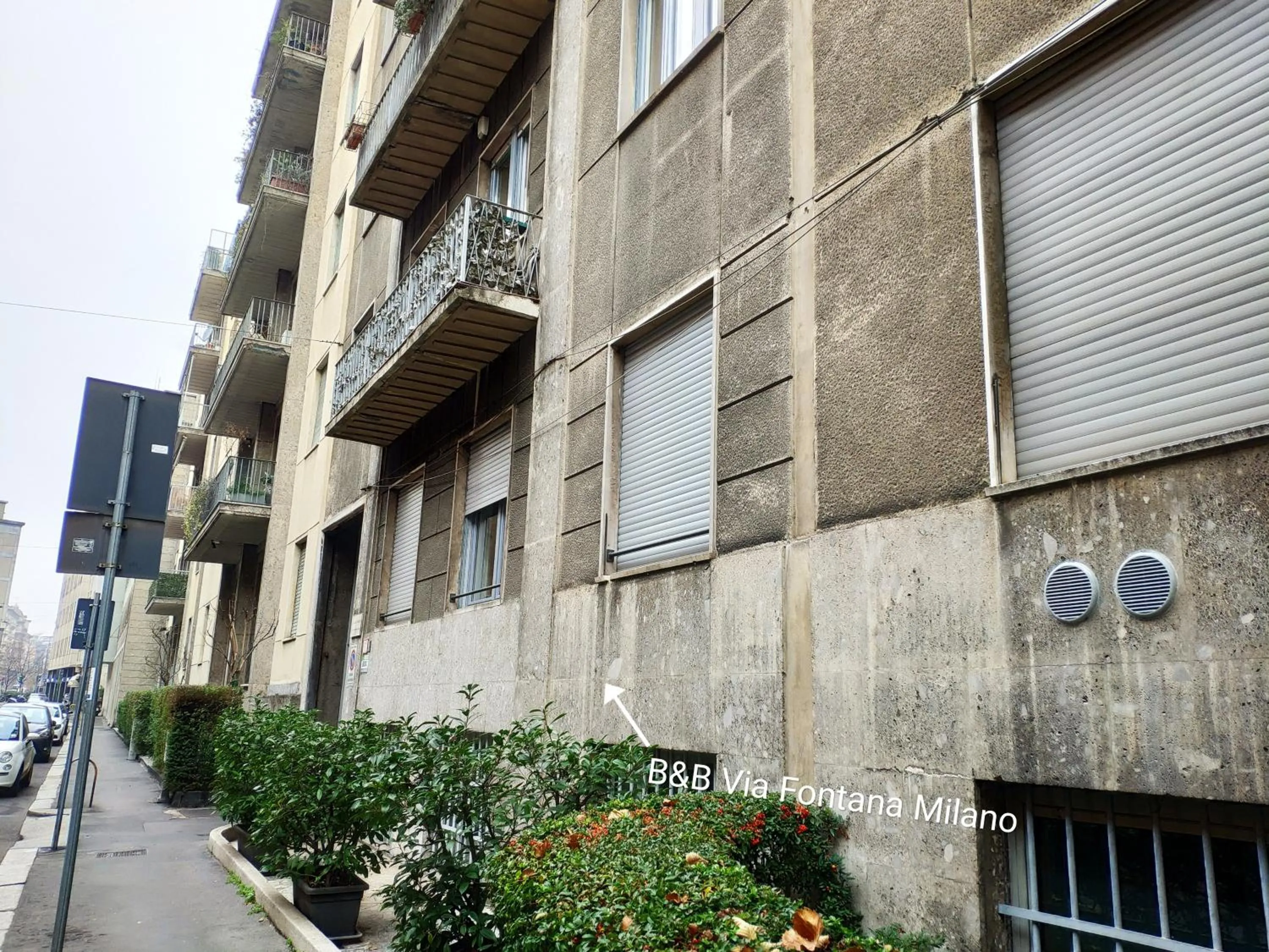 Property building in B&B Via Fontana Milano