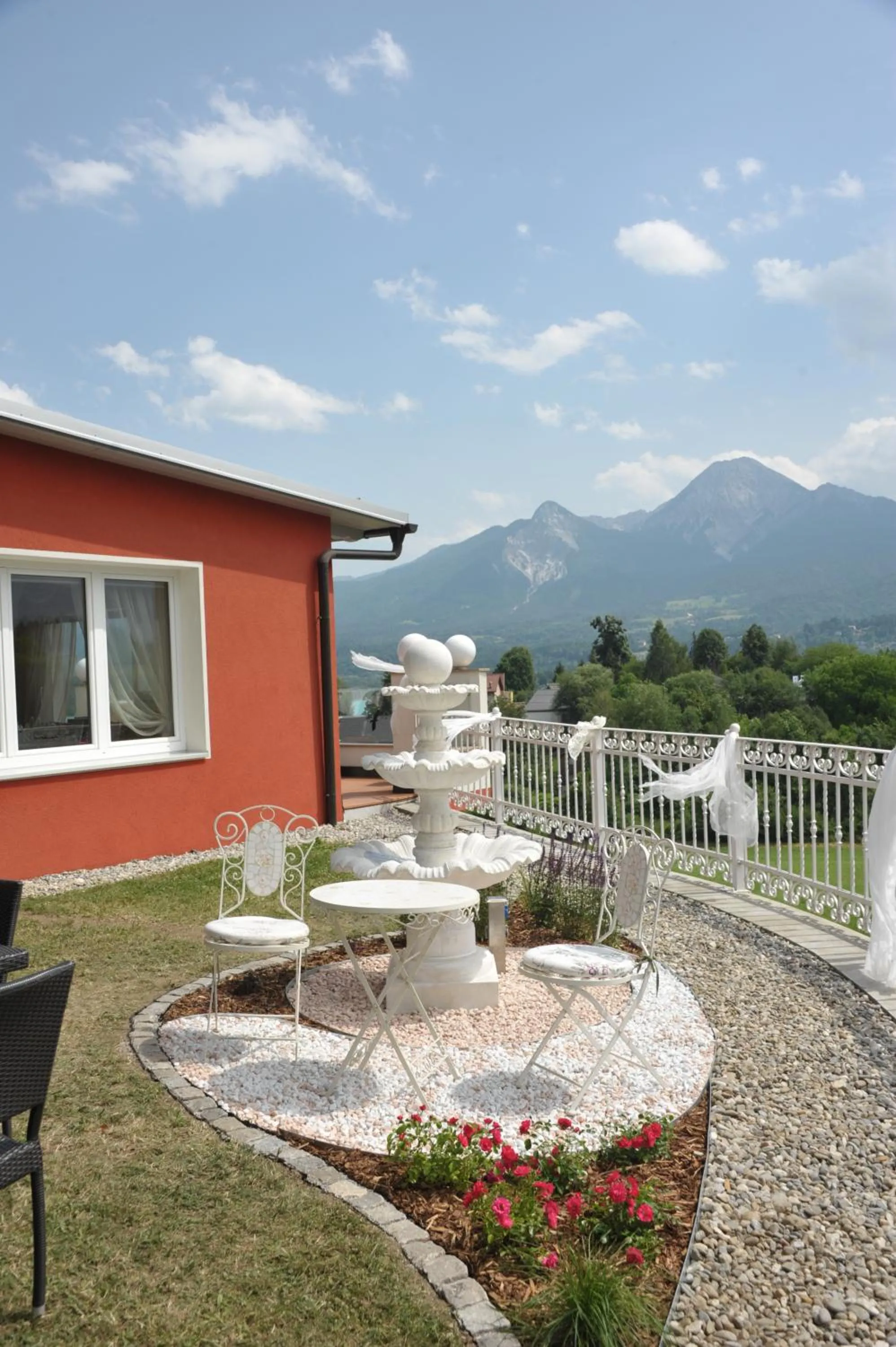 Garden in Hotel-Pension Melcher