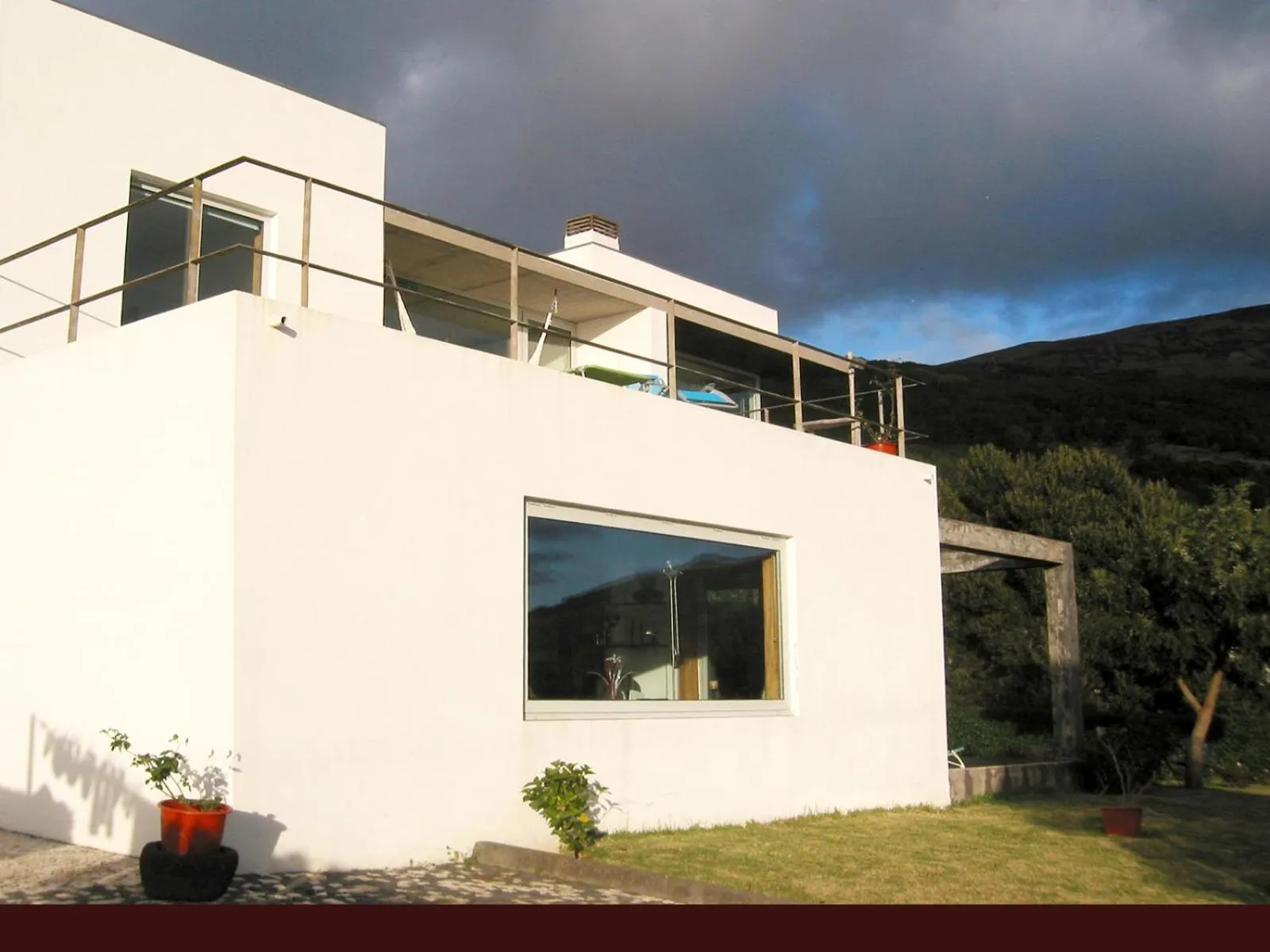 Property building in Casa da Ribeira