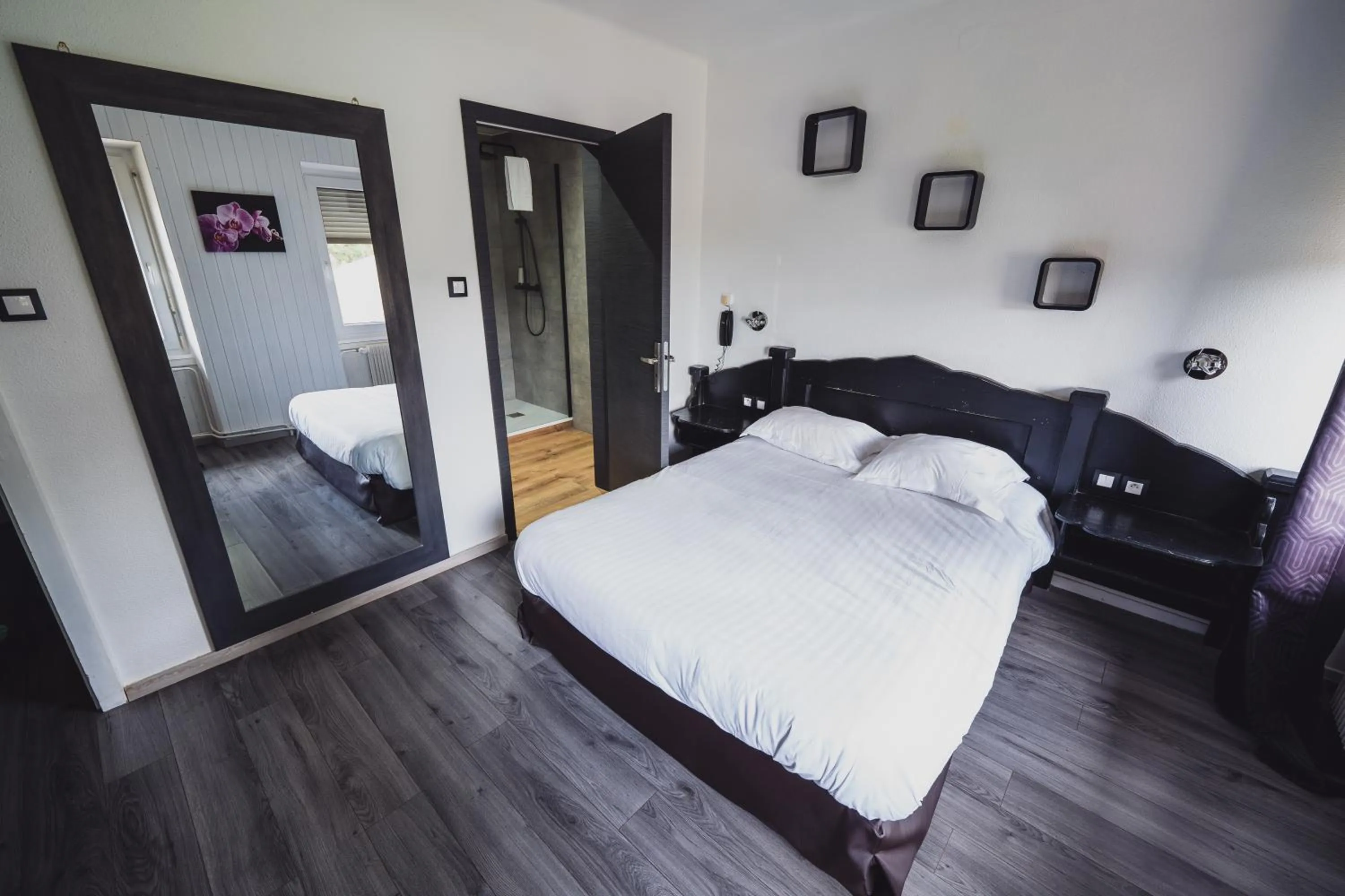 Bed in Hotel Du Donon