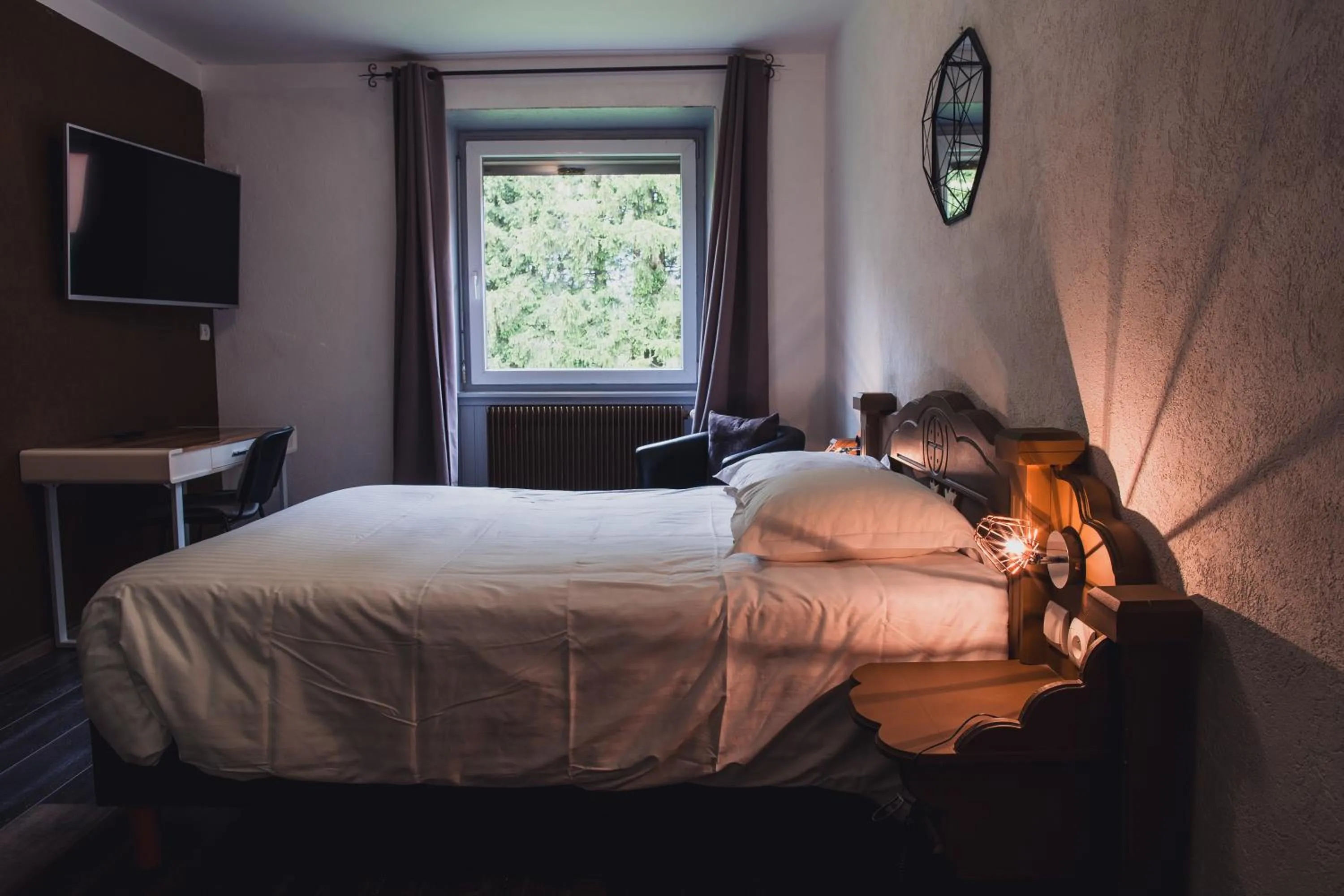 Bed in Hotel Du Donon